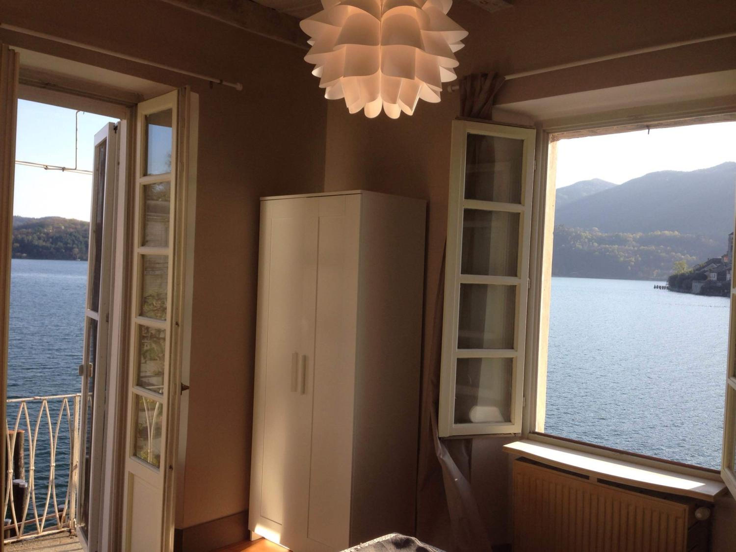 Apartment with Balcony photo 3