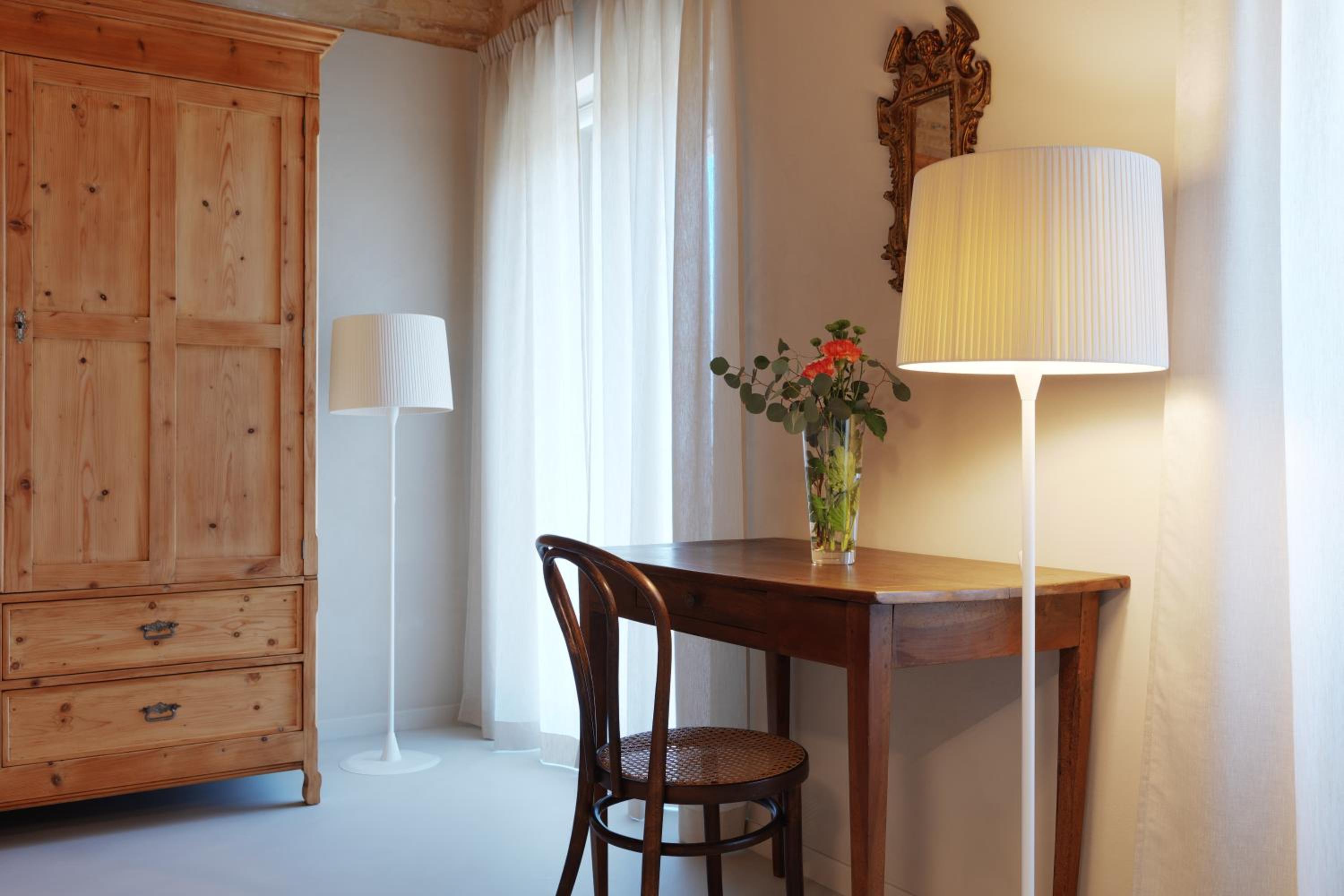 Deluxe Double Room with Sea View photo 3