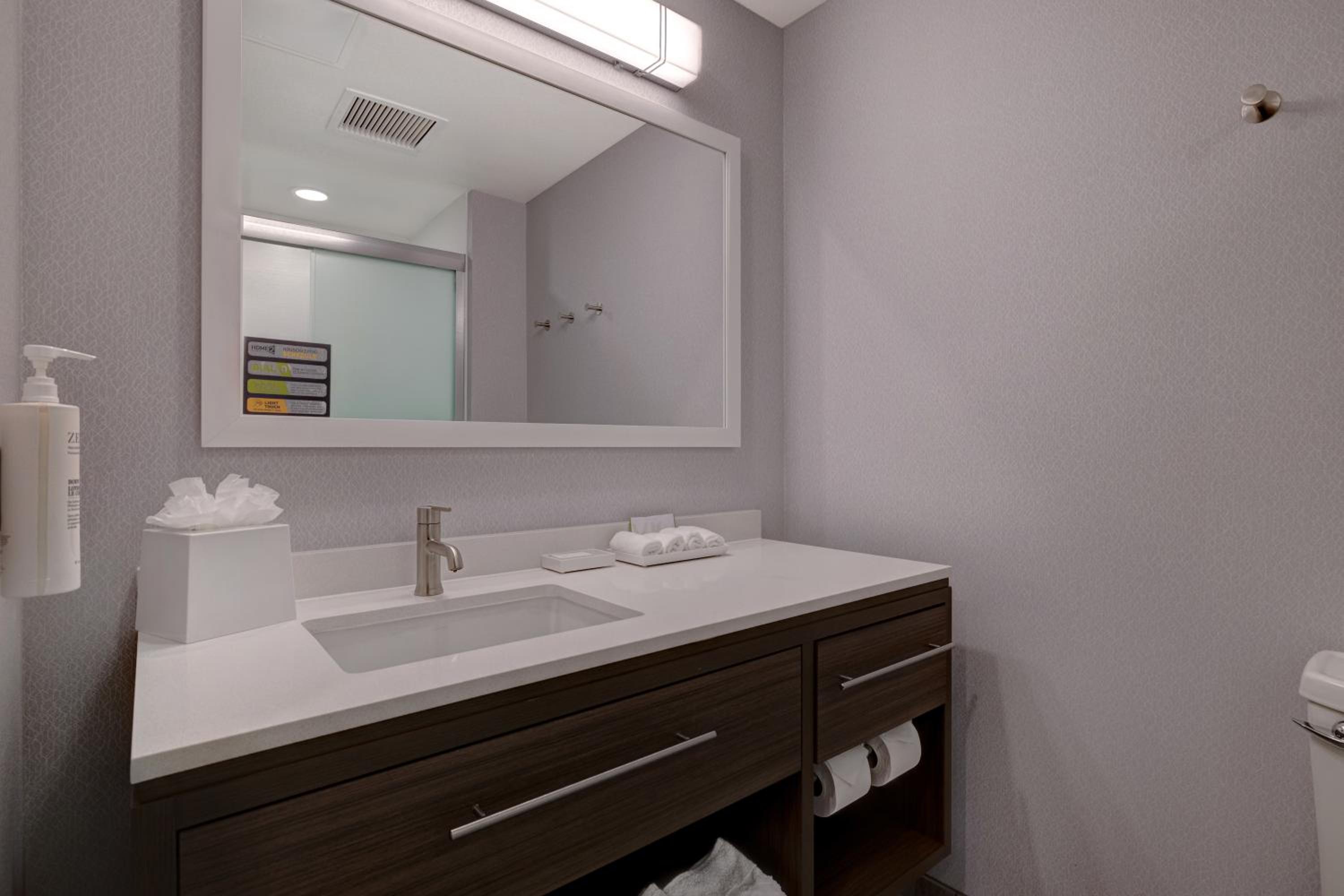 King Studio Suite - Photo 5