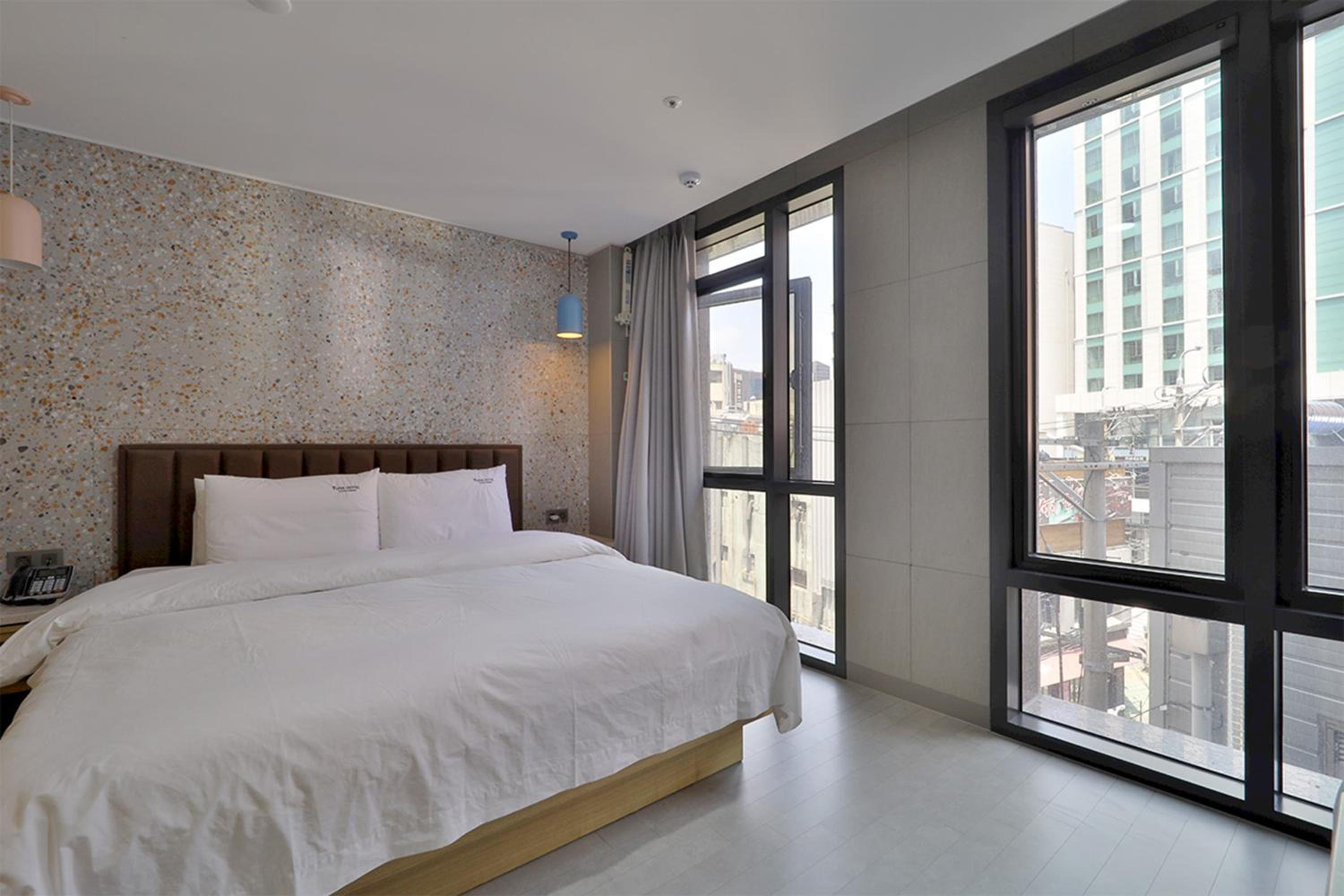 Deluxe Double Room with City View - Photo 1