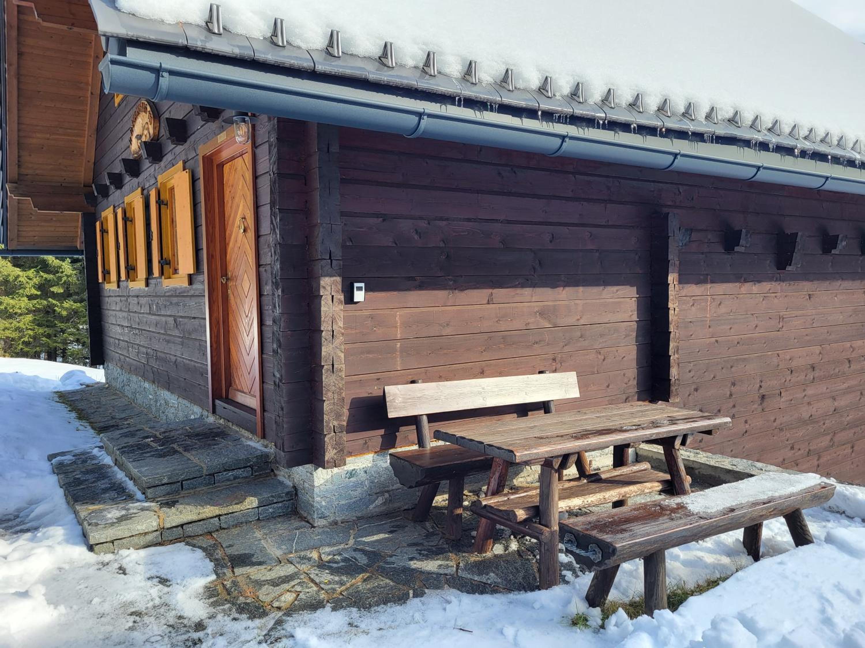 Three-Bedroom Chalet photo 3