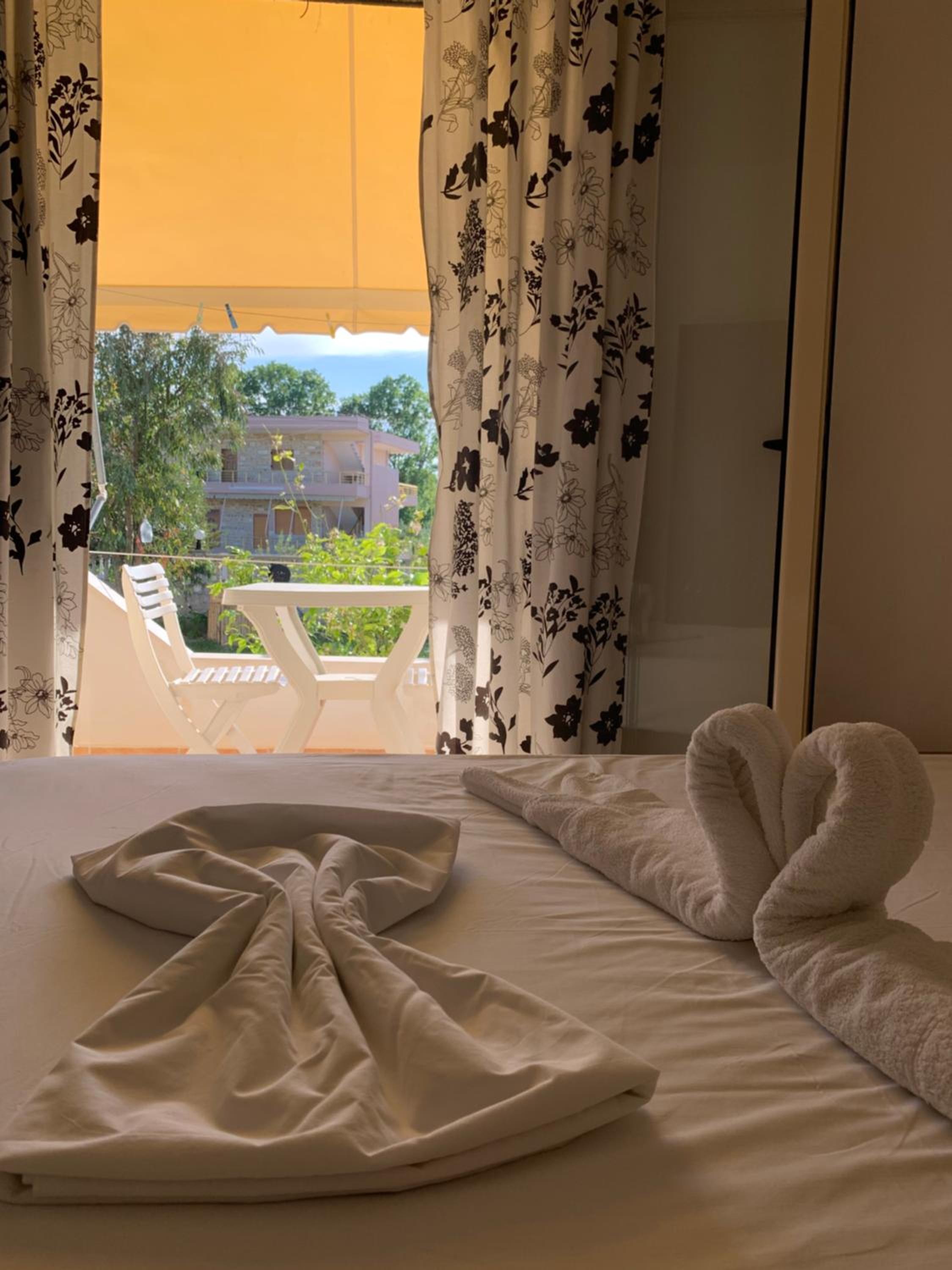 Double Room With Balcony - Garden View