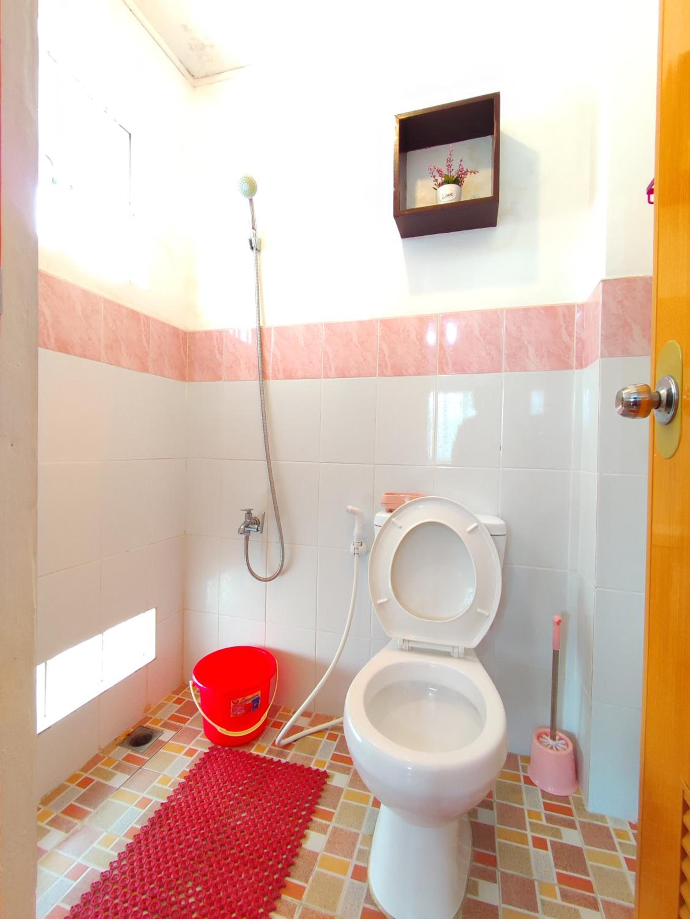 Studio Apartment photo 3