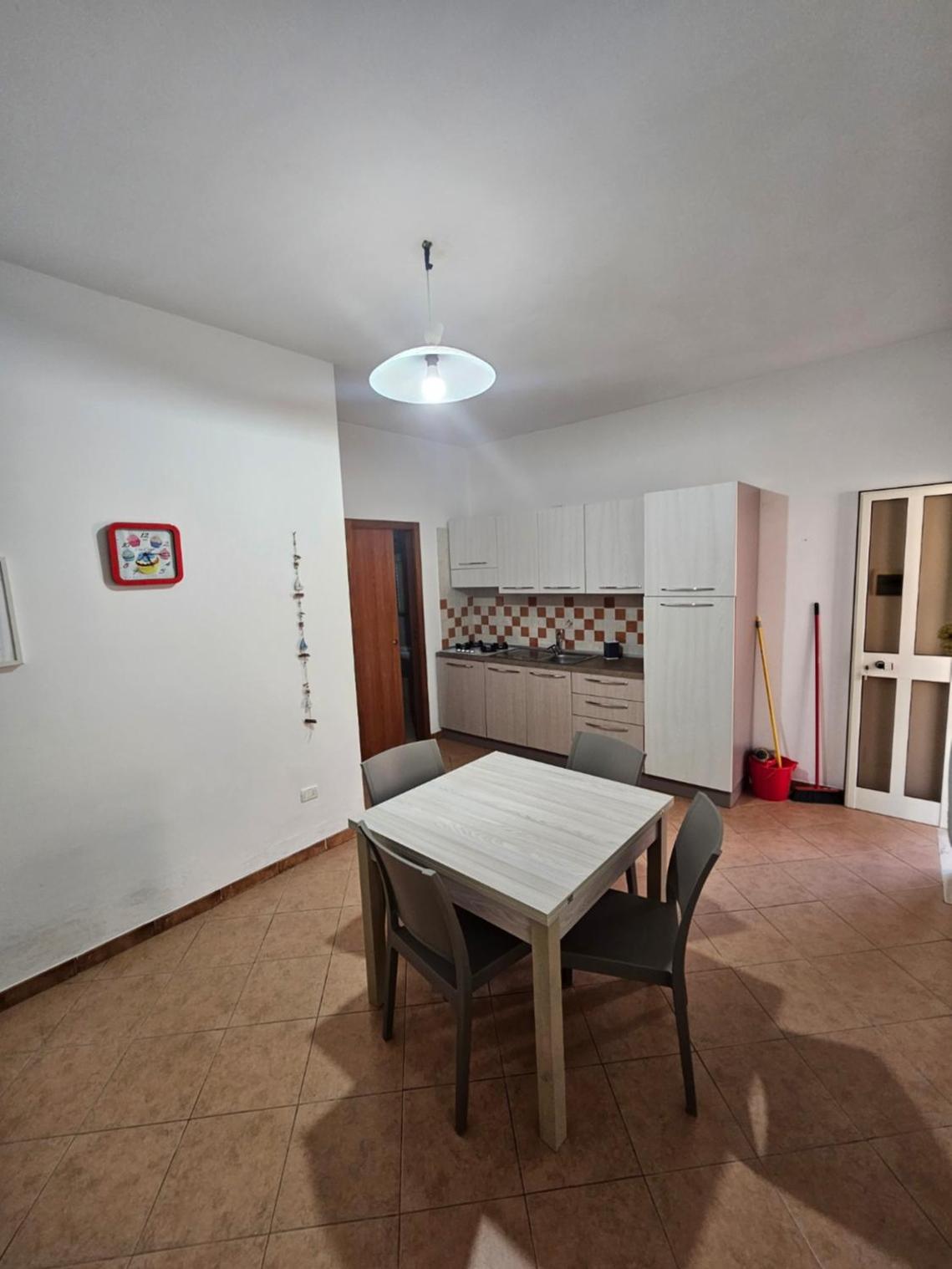 One-Bedroom House - Photo 14