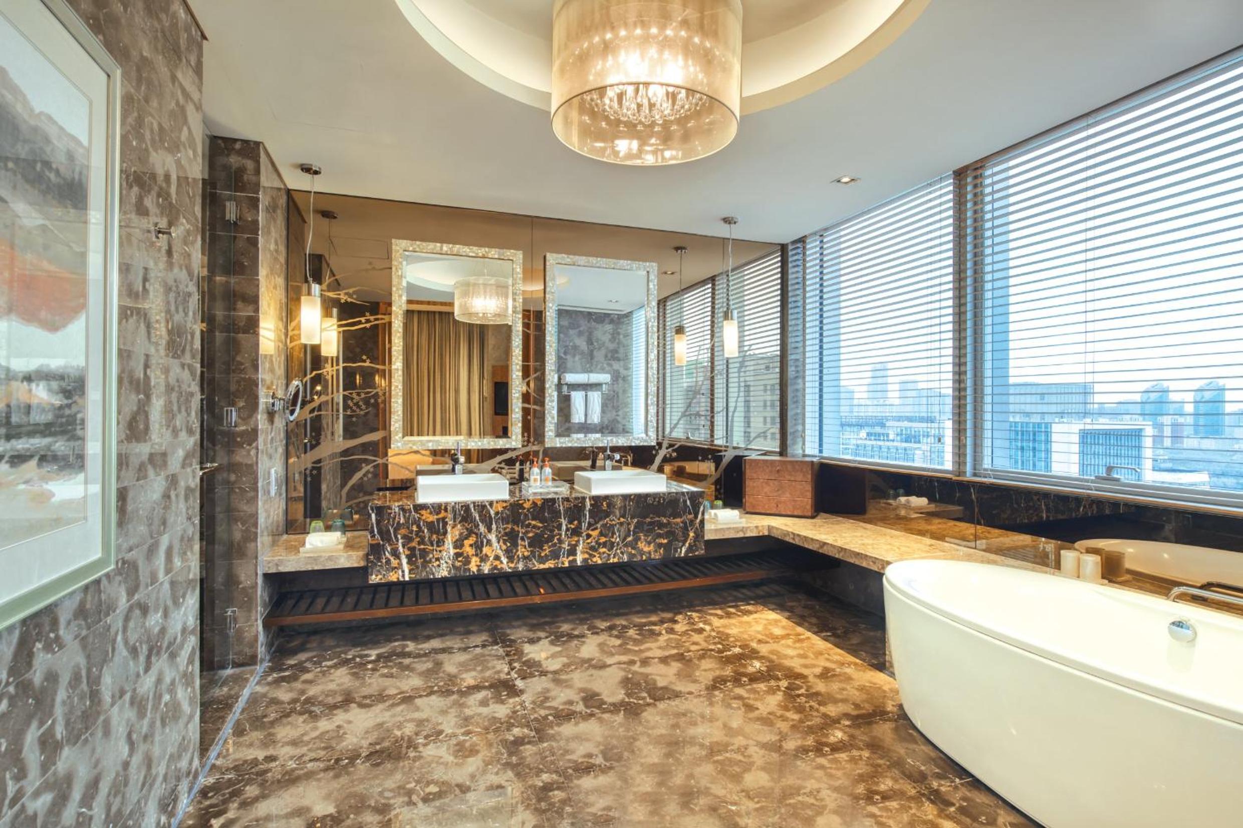 Executive Premier King Room - Photo 2