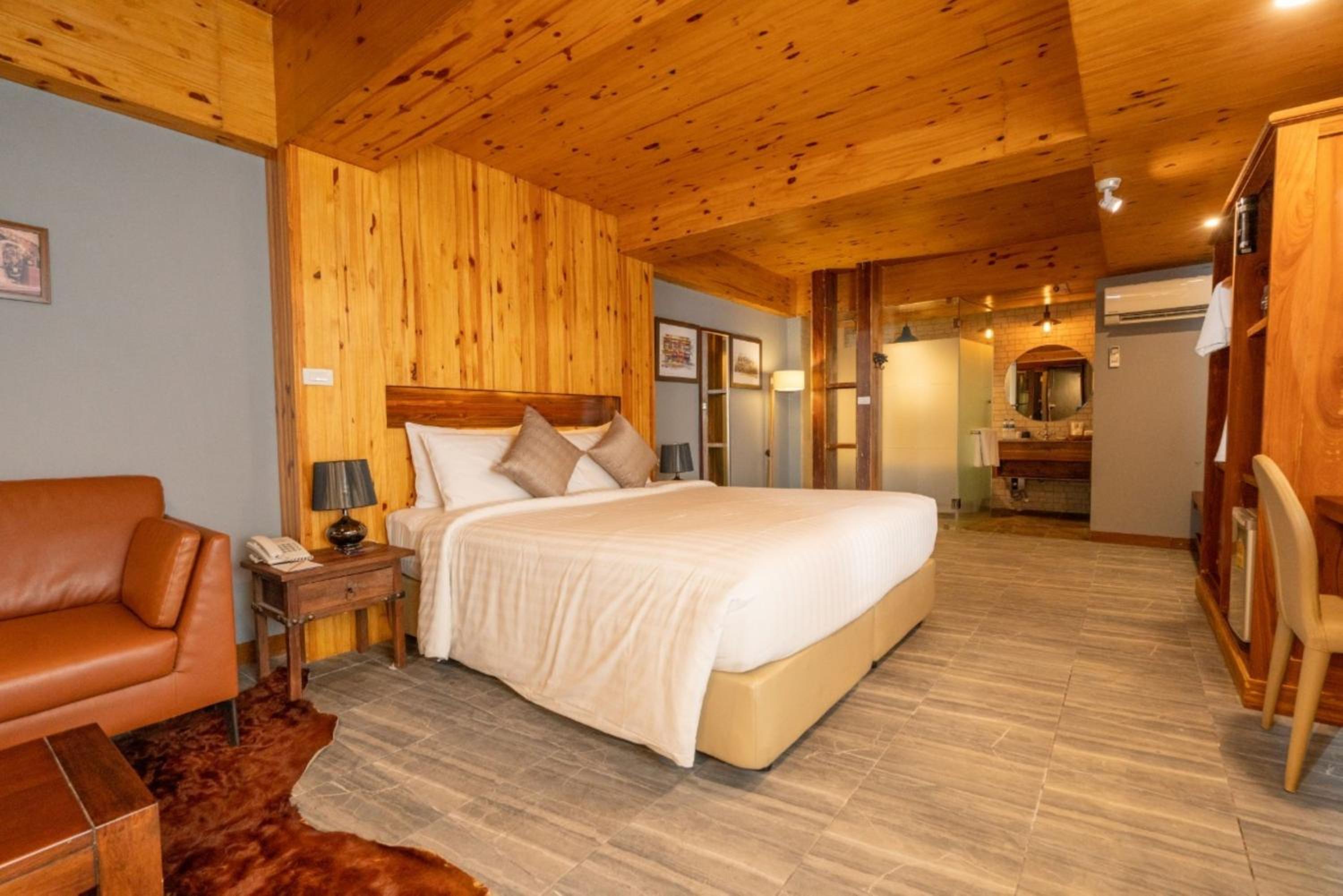 Sanae' Townhouse Ground Floor