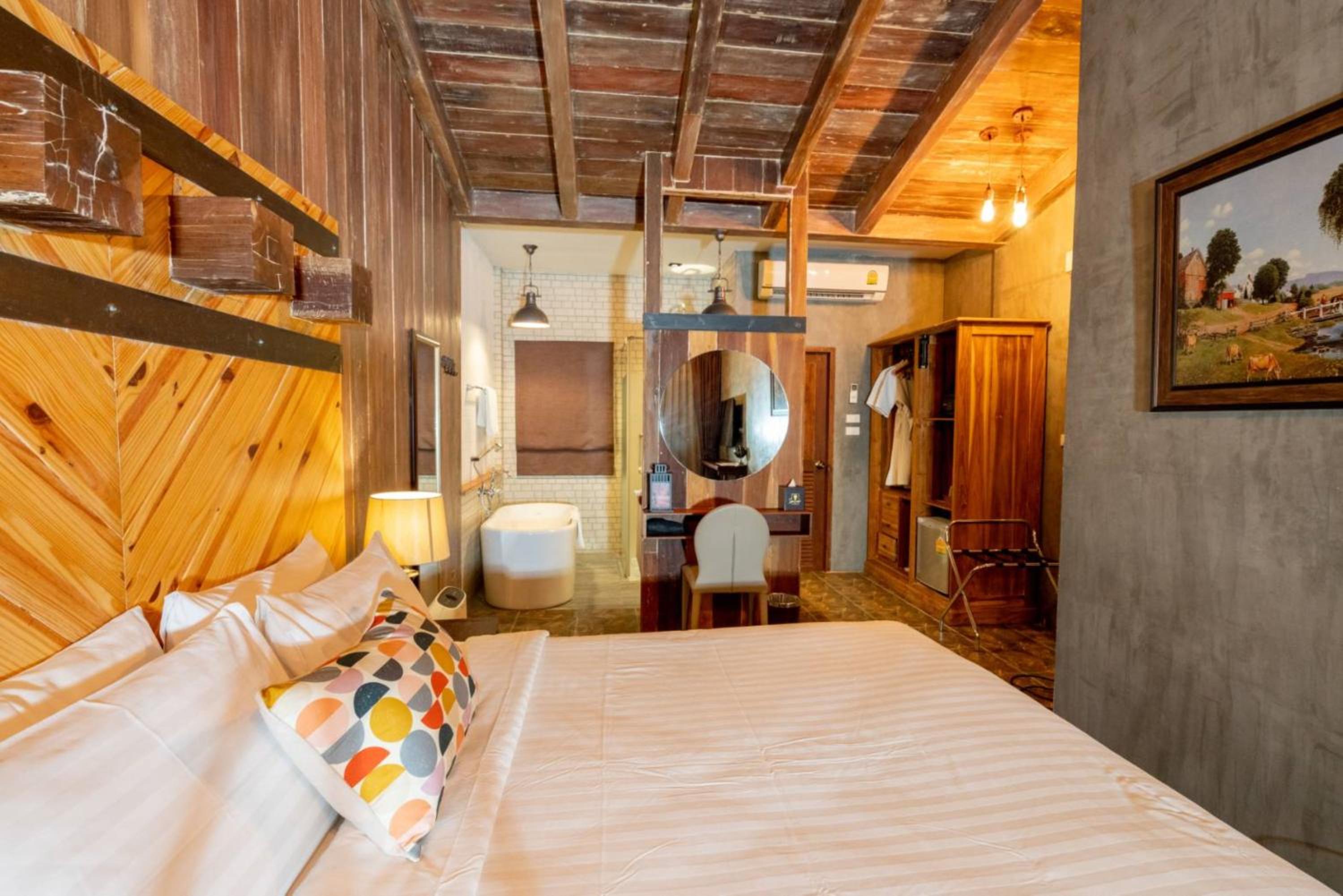 Sanae' Townhouse Upper Floor