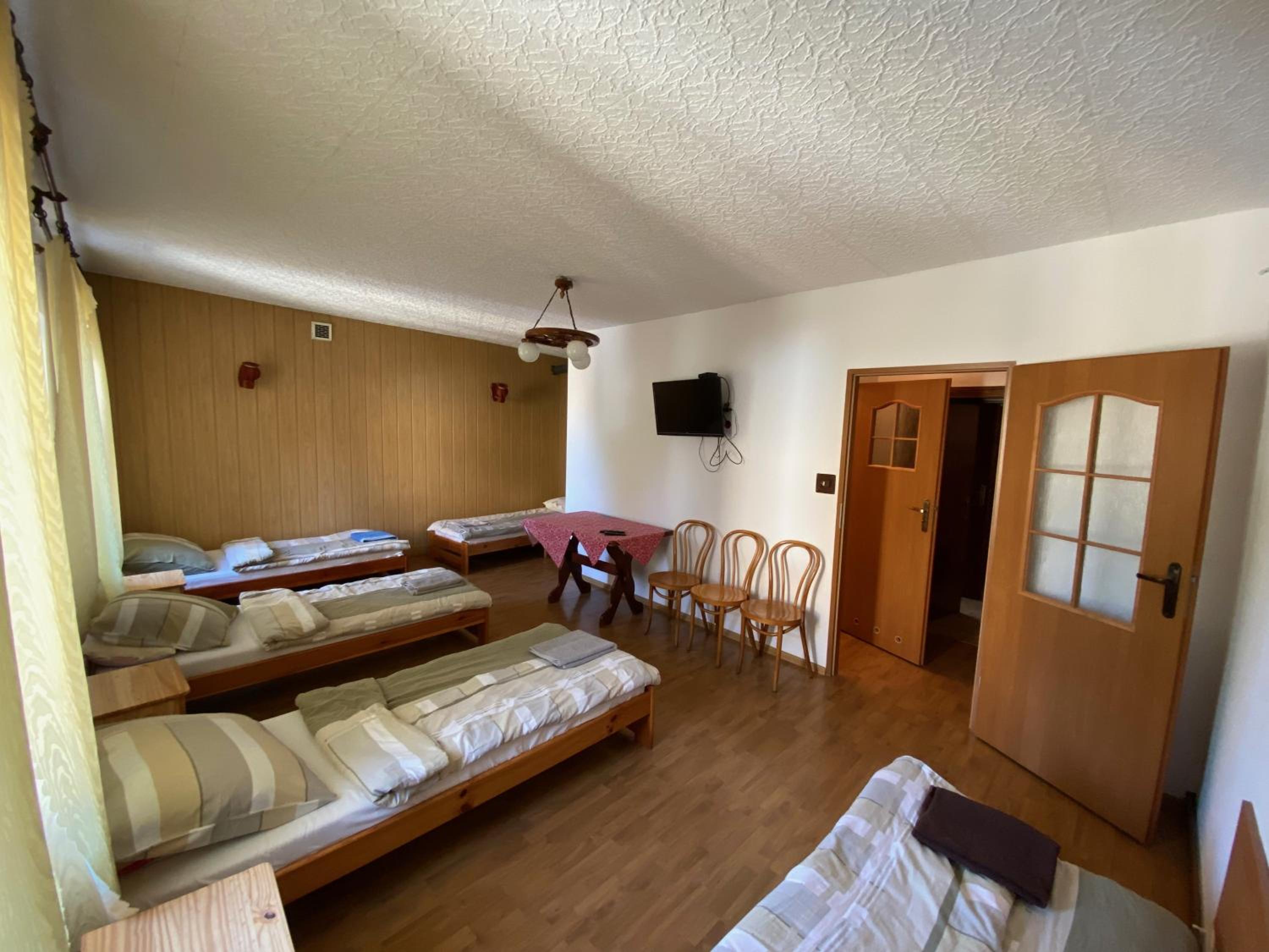 Mixed Dormitory Room photo 2