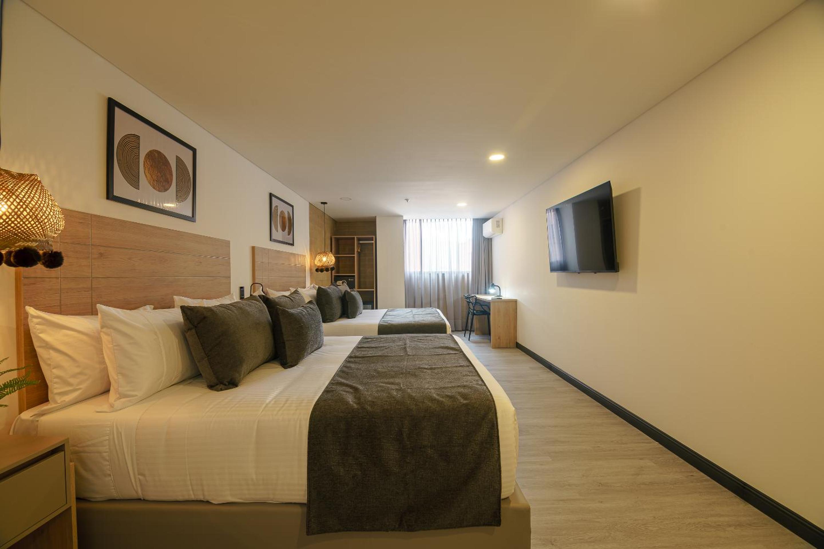 Superior Double Room with Two Double Beds photo 2