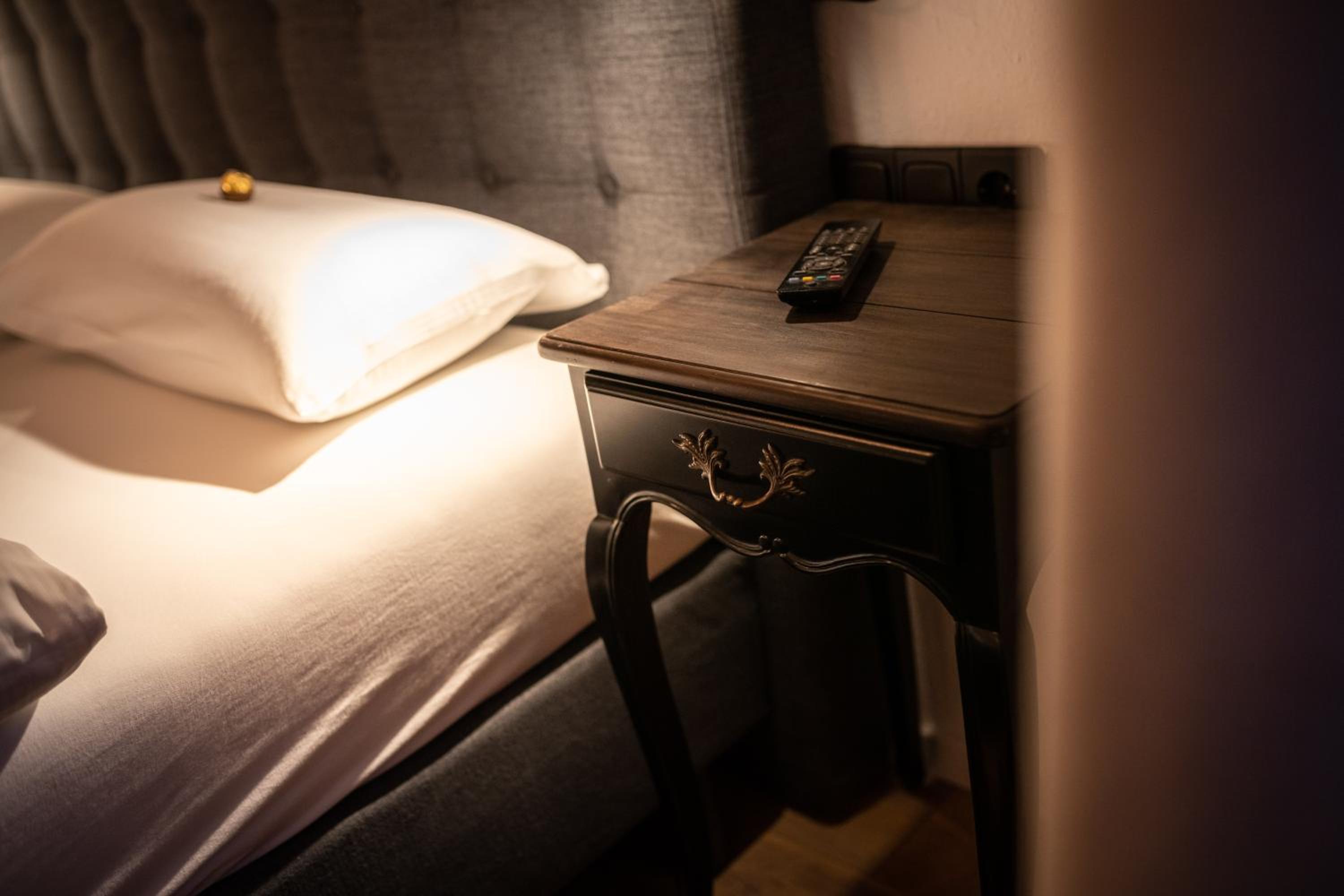 Deluxe Double Room with Balcony photo 2