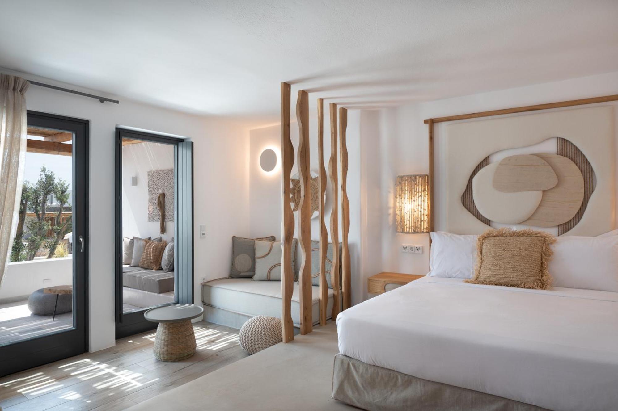 Suite with Private Pool - Photo 9