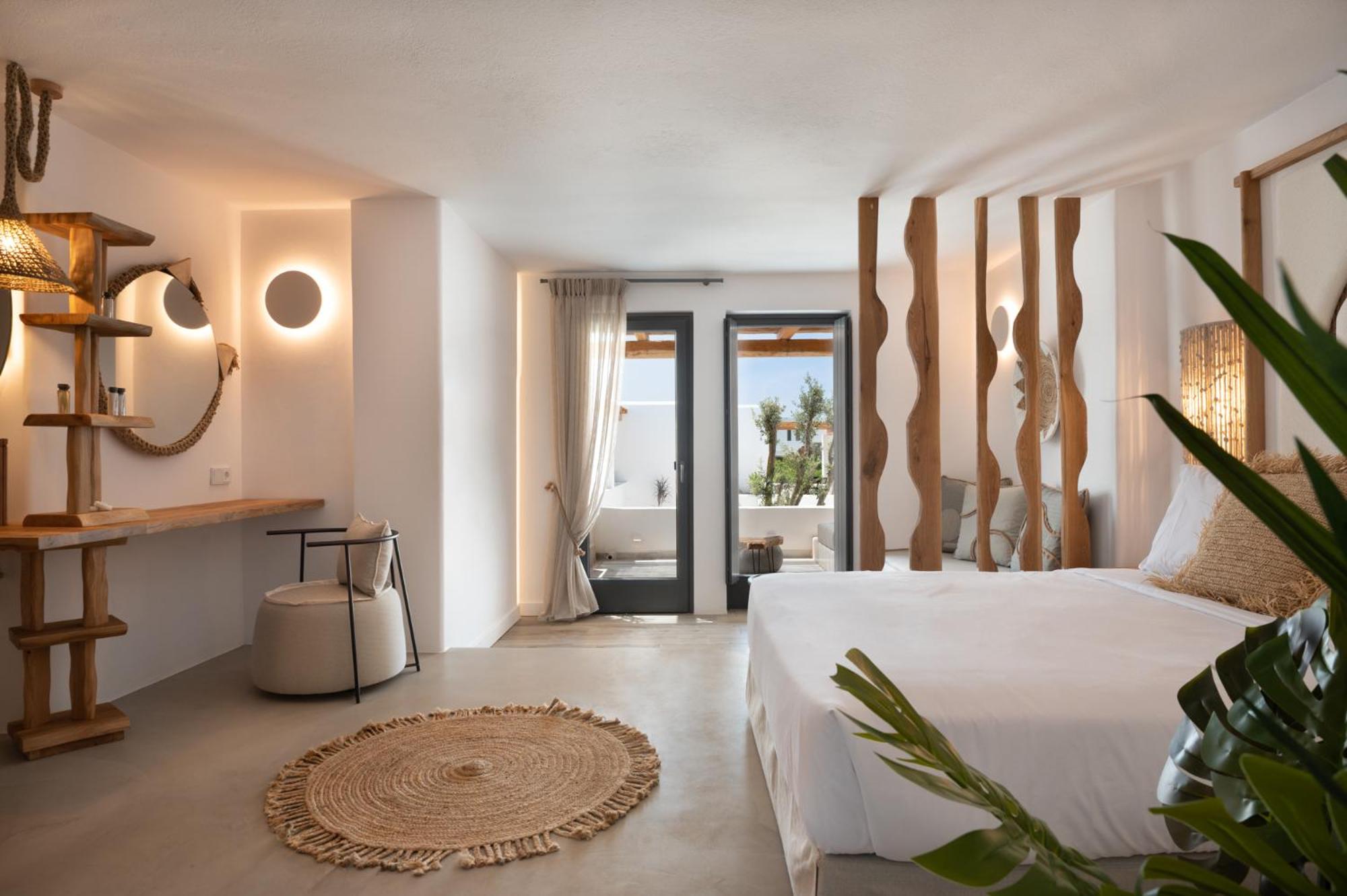 Suite with Private Pool - Photo 7