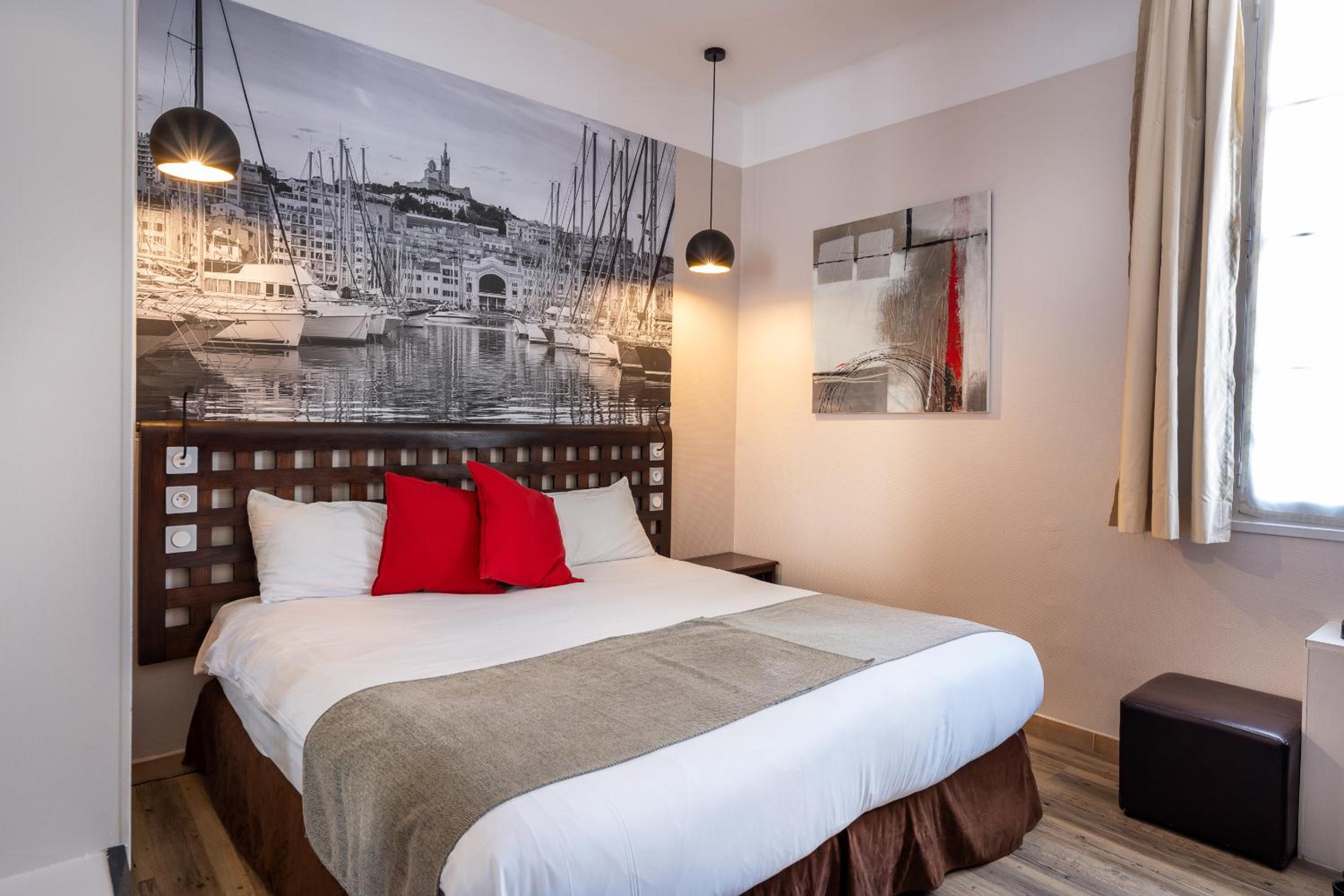 Comfort Queen Room