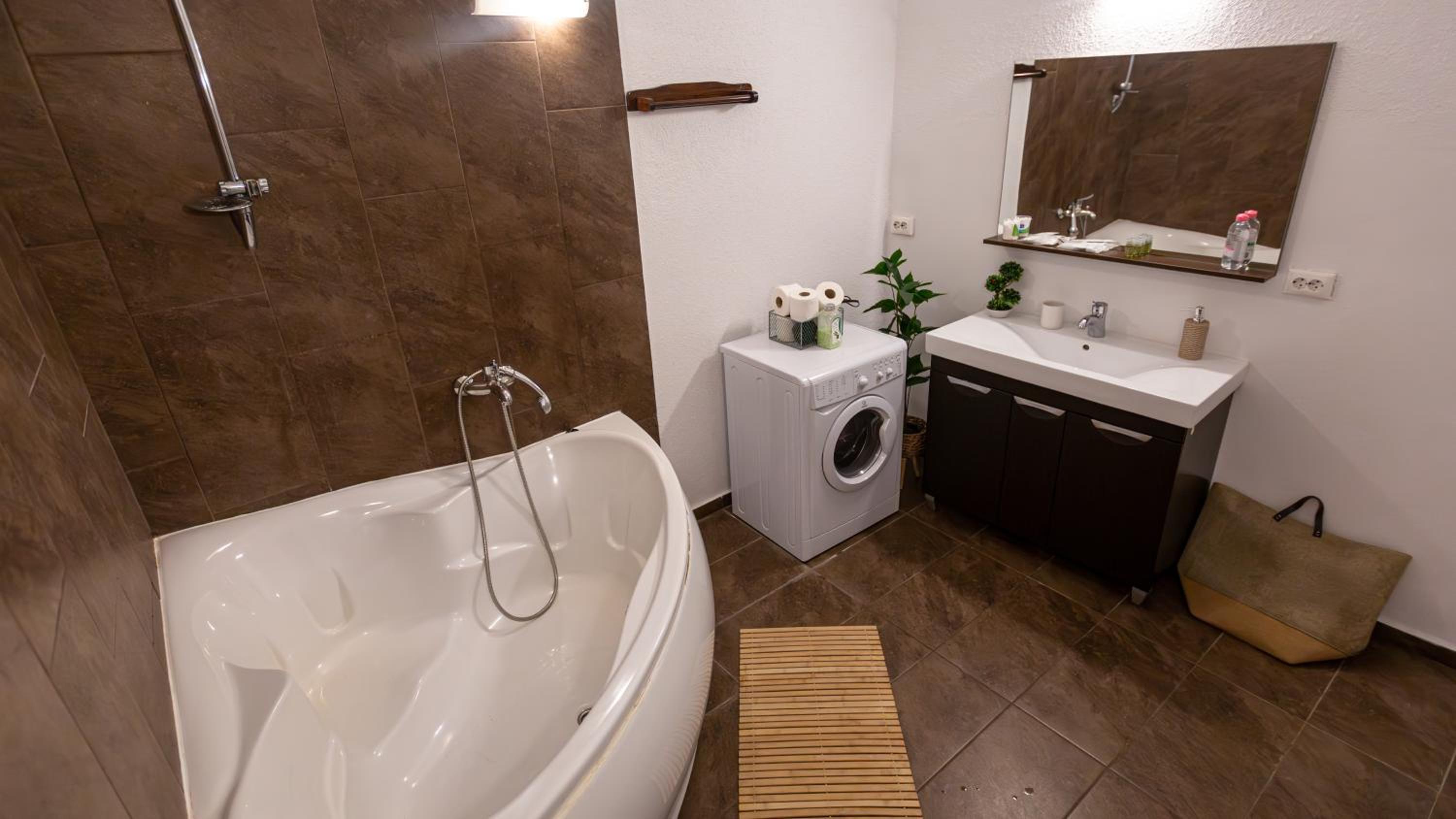 Apartment - Photo 9