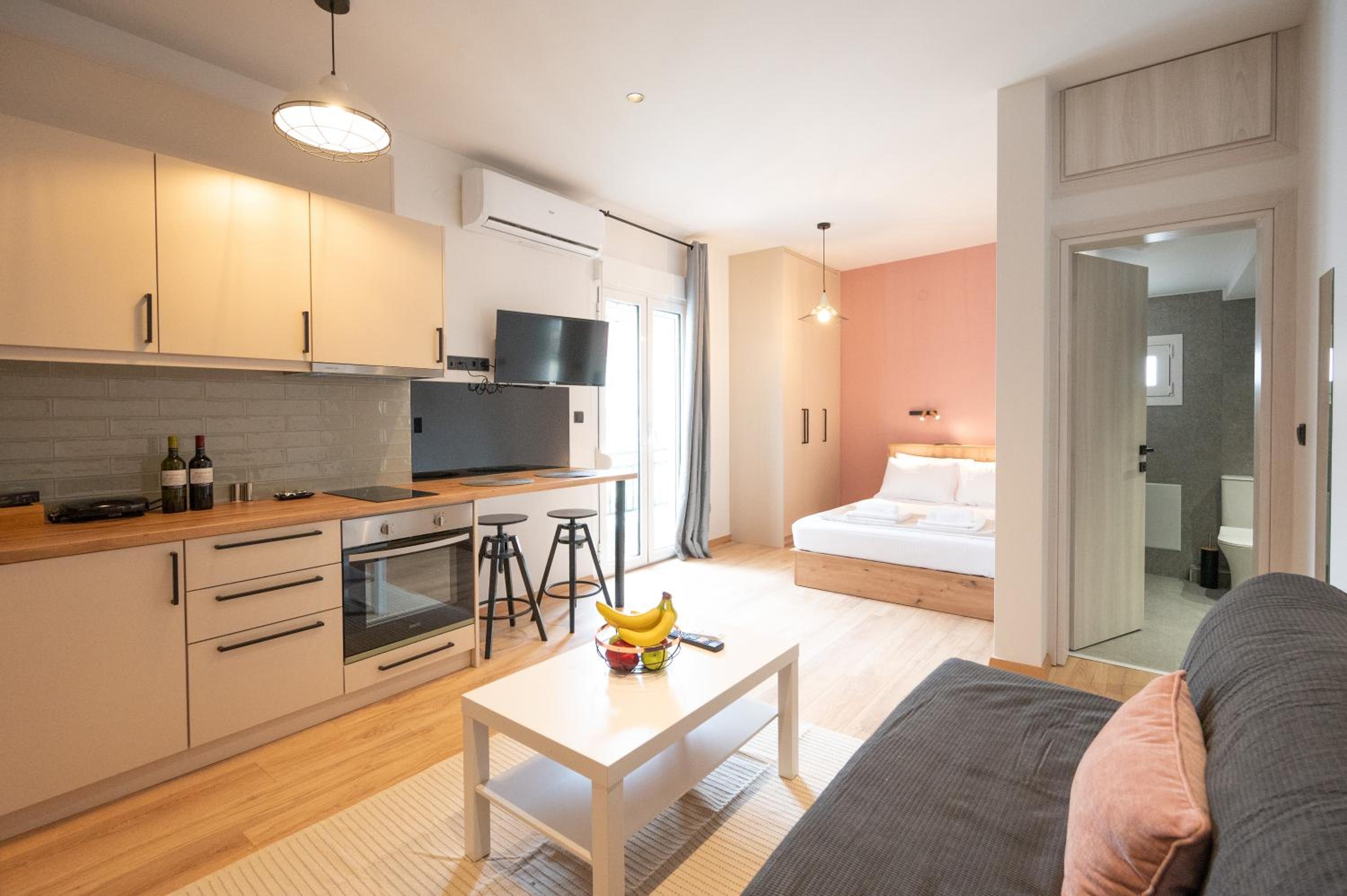 One-Bedroom Apartment