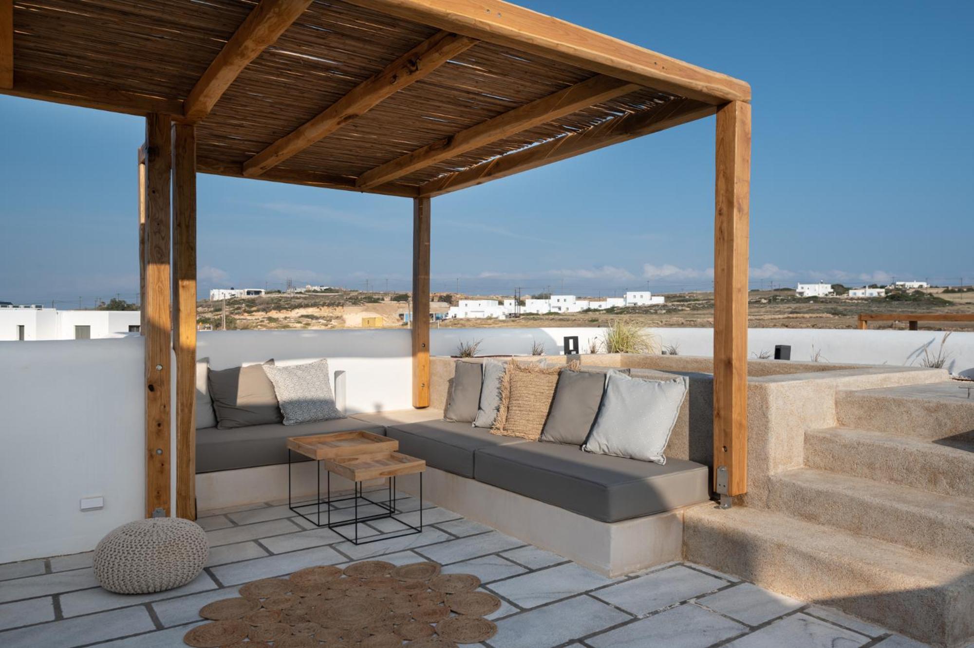 Suite with Private Pool - Photo 33