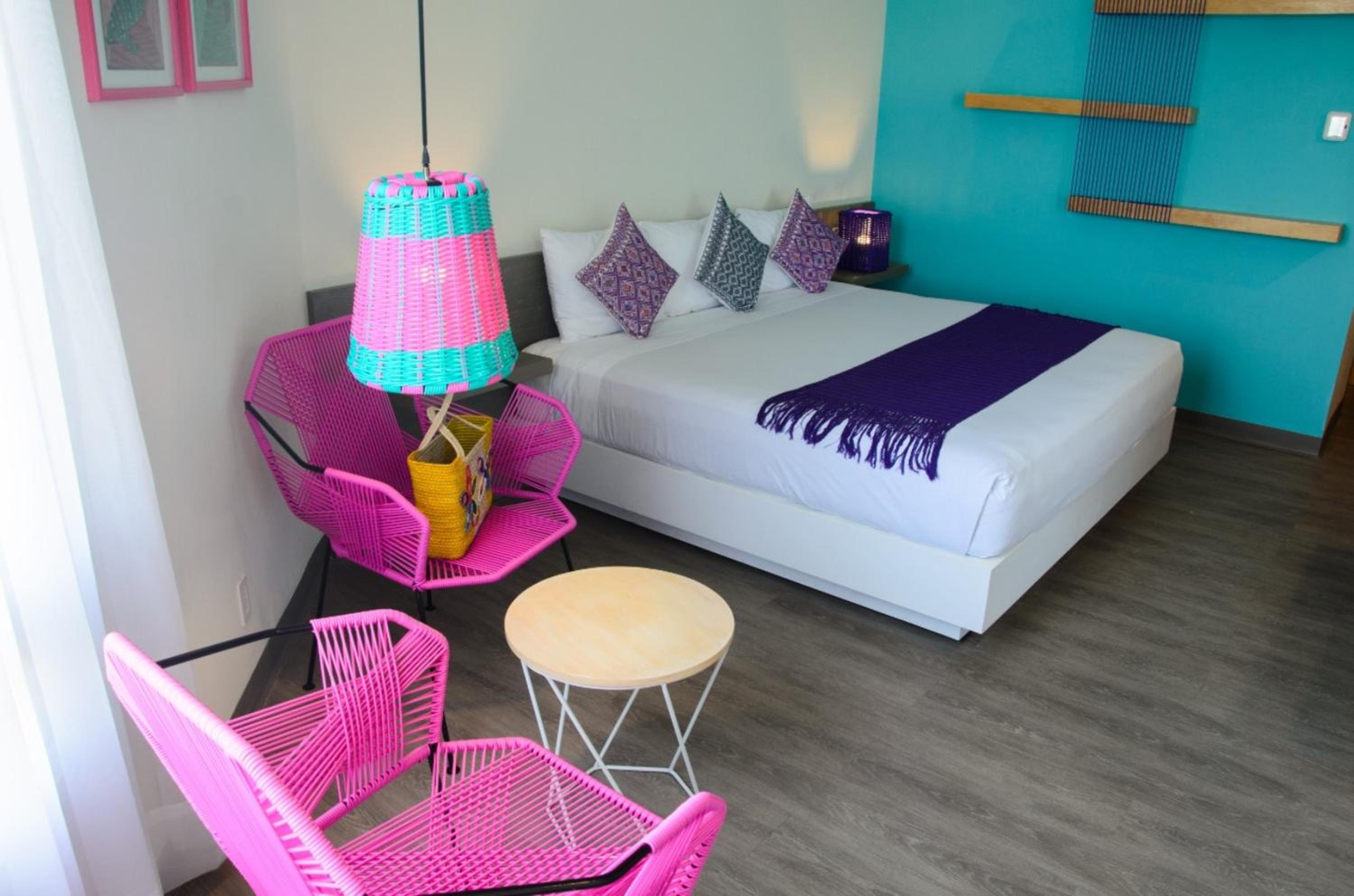 Deluxe King Room - Photo 1