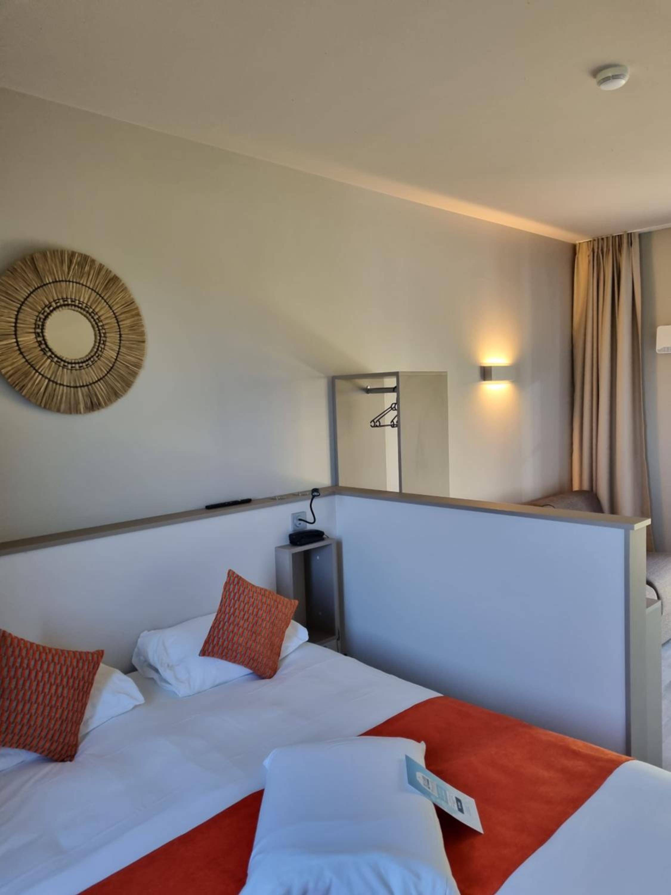 Superior Quadruple Room with a Sofa Bed and a Kitchenette - Photo 1