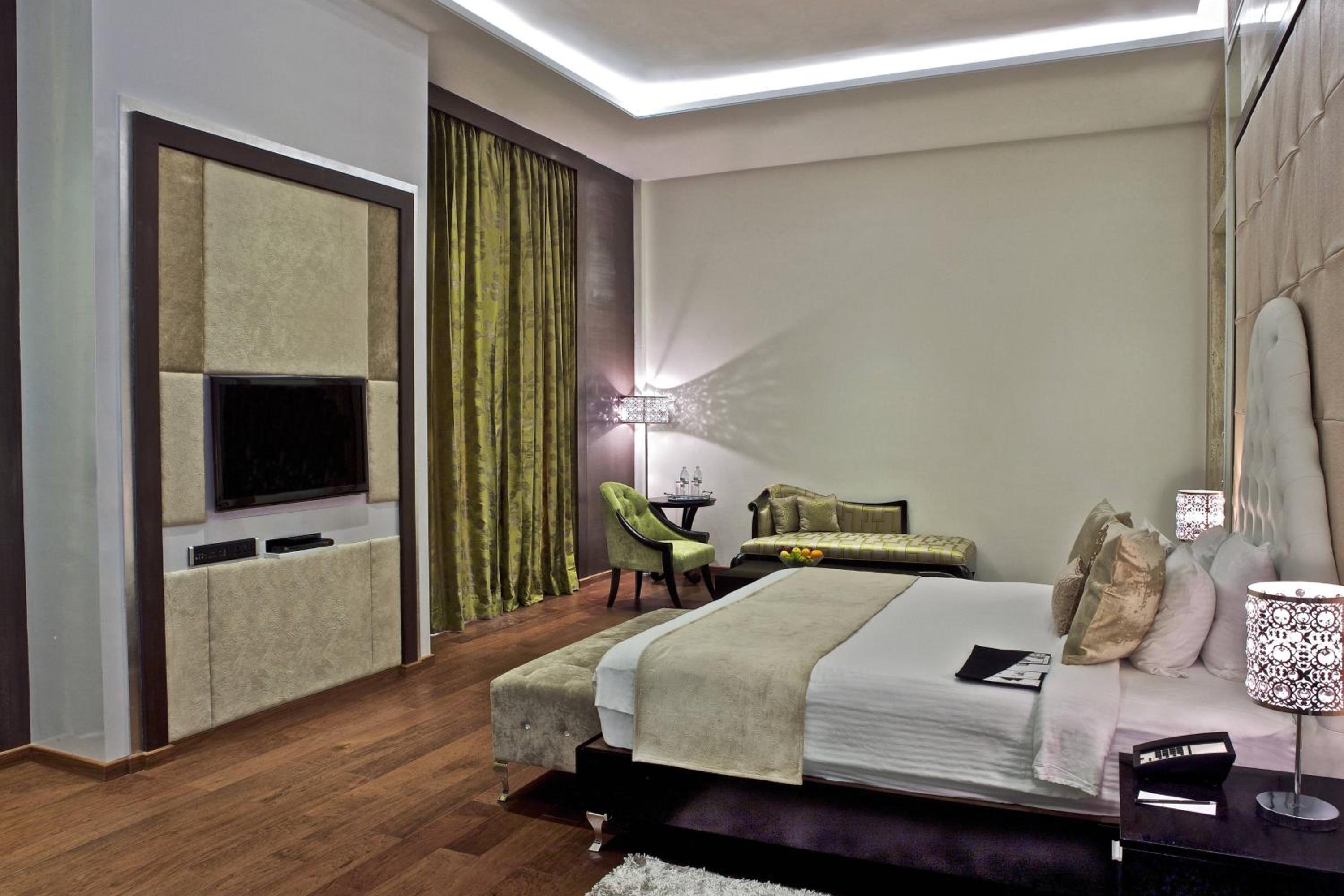 Presidential Suite(20% discount on food and soft beverages, 20% discount on Spa,Buy 1 get 1 on select brands at Madeira bar between 4 pm - 10 pm)