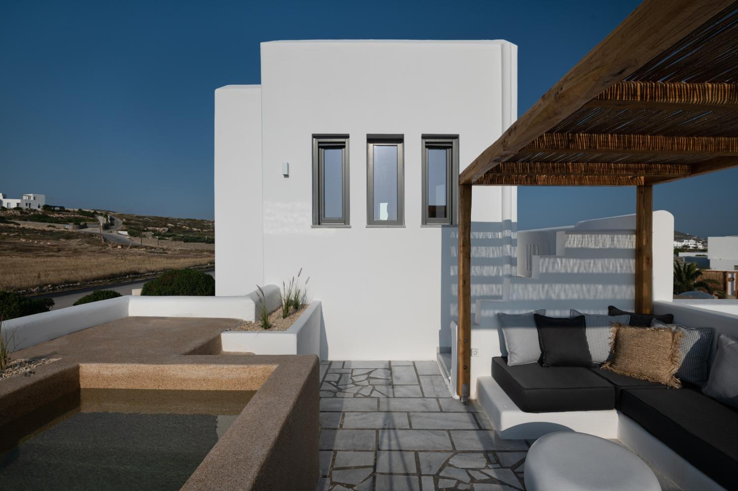 Suite with Private Pool - Photo 84