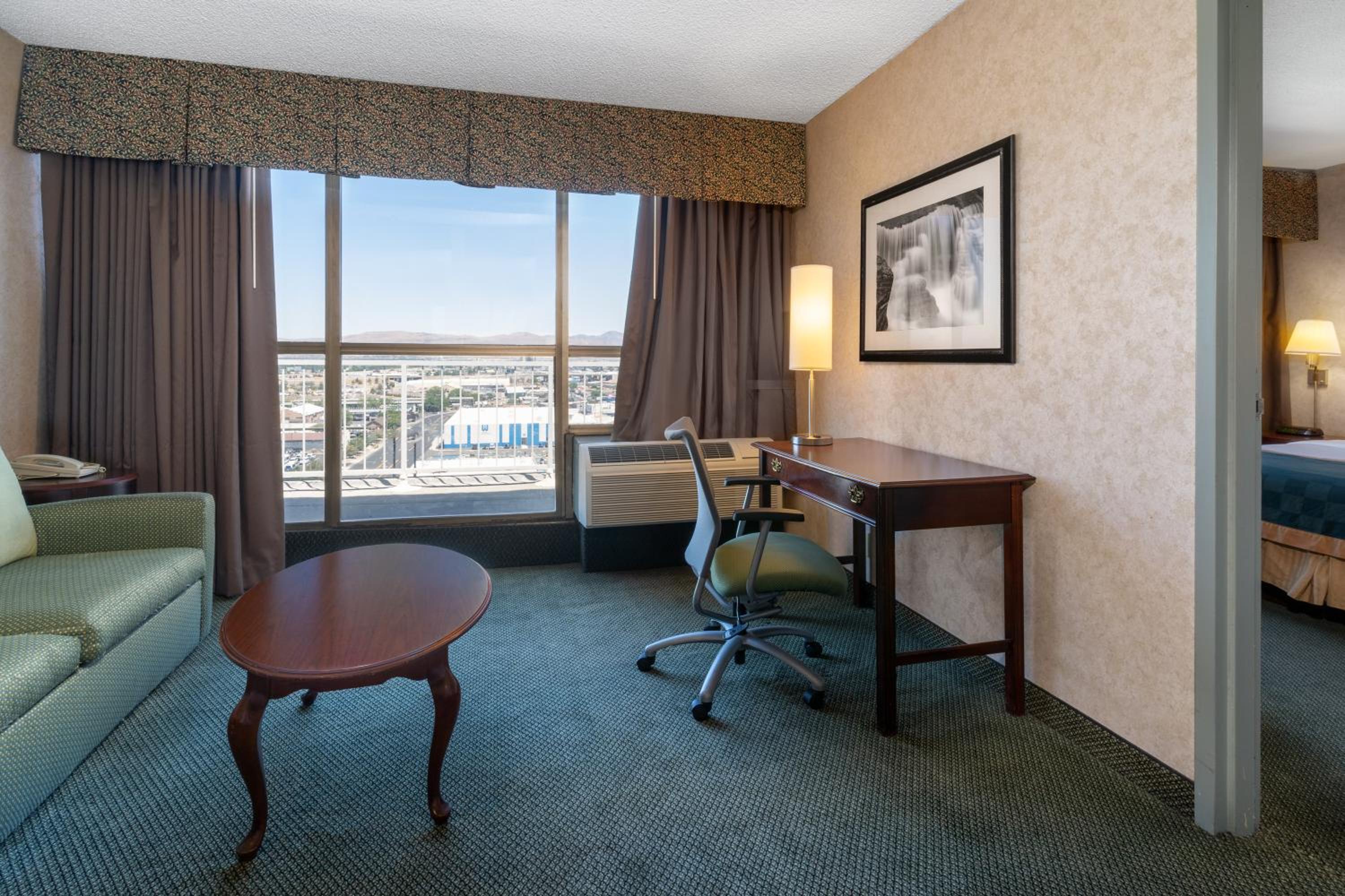 One-Bedroom King Suite - Non-Smoking photo 1