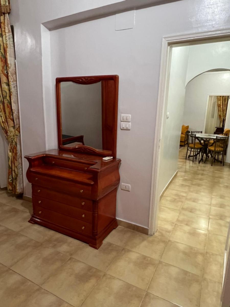Two-Bedroom Apartment - Photo 9