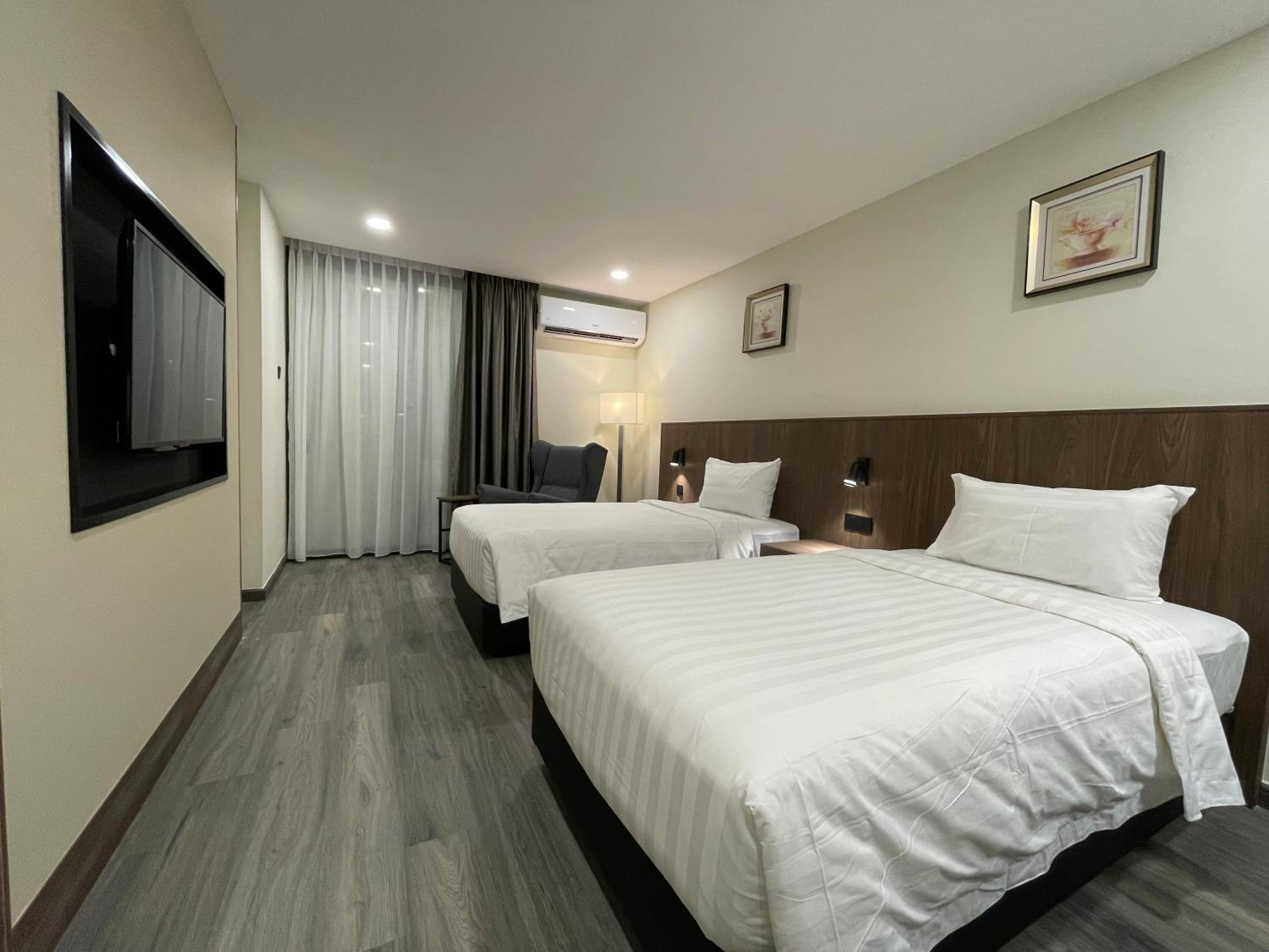 Deluxe Twin Room