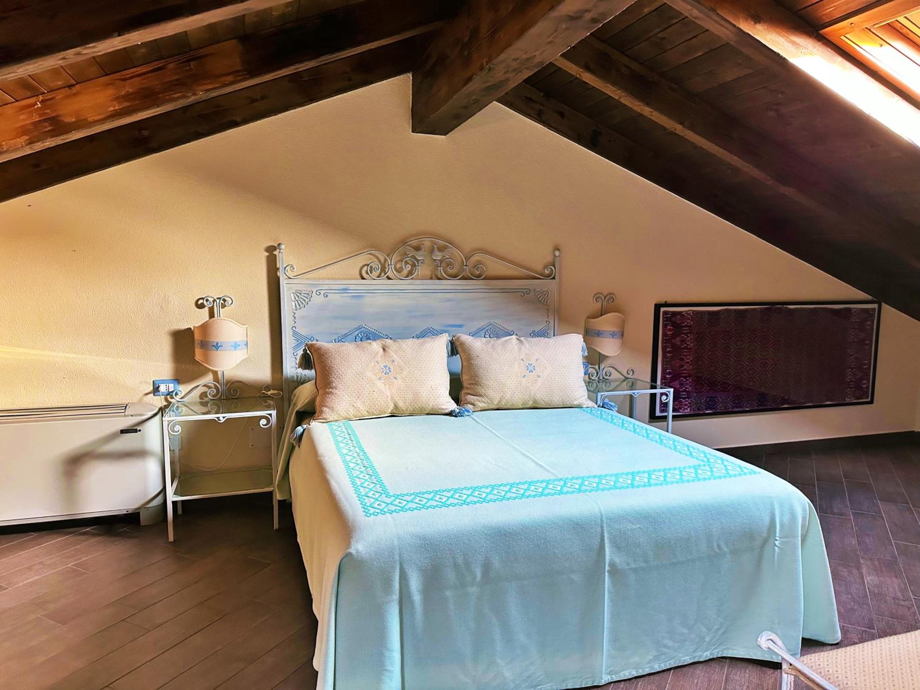 Classic Quadruple Room - Photo 1