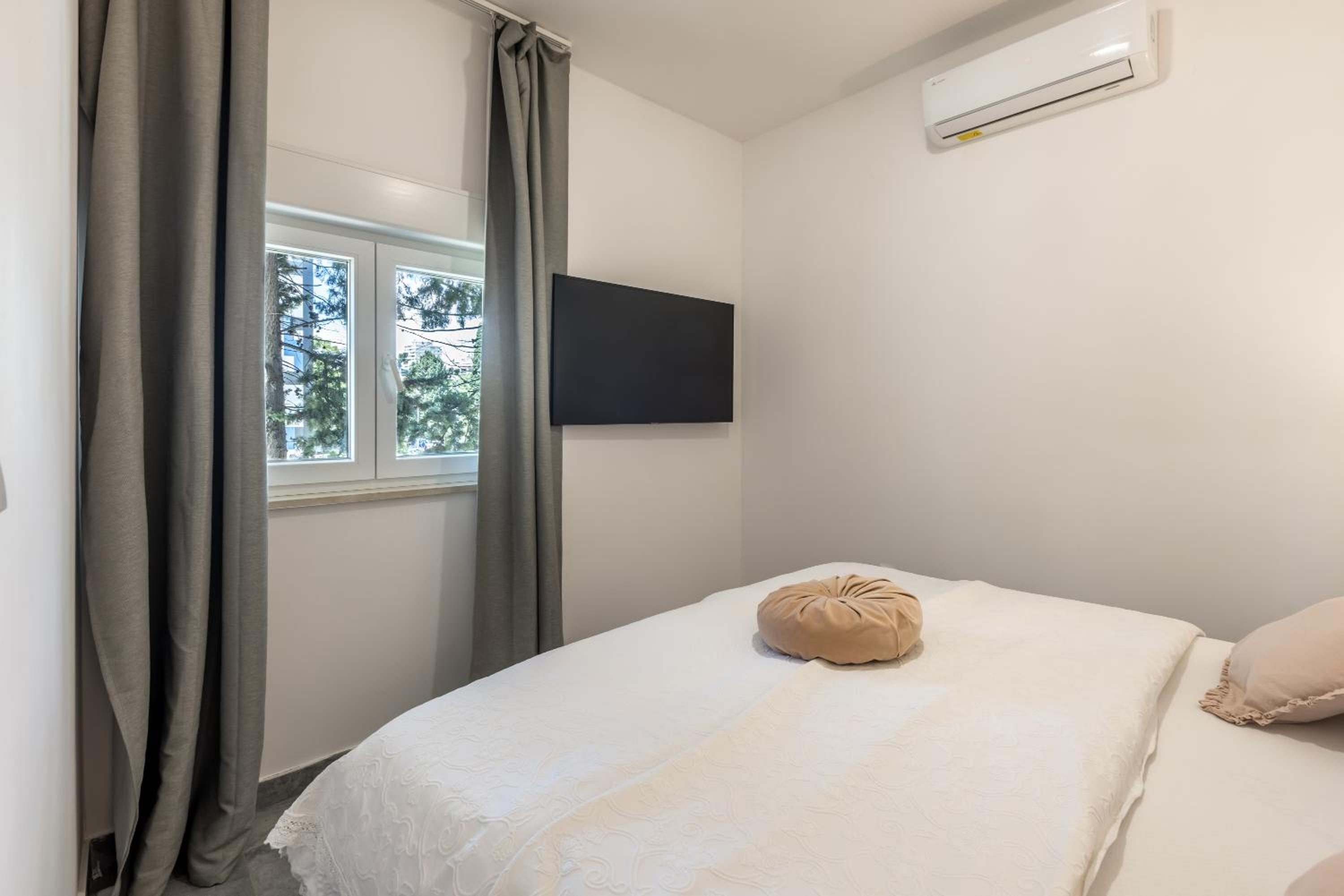 Deluxe Apartment - Photo 3