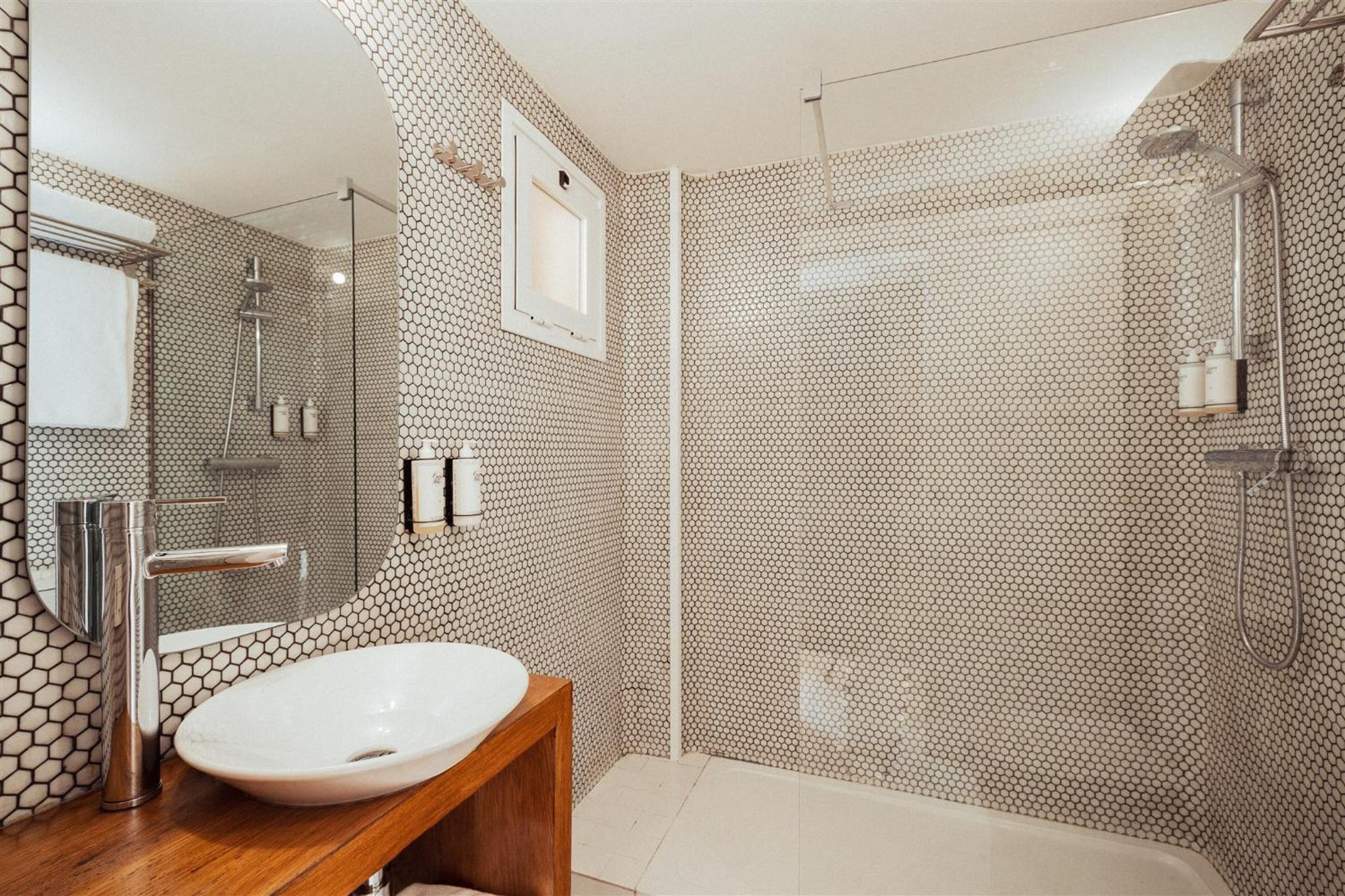 Junior Suite with Garden View photo 3