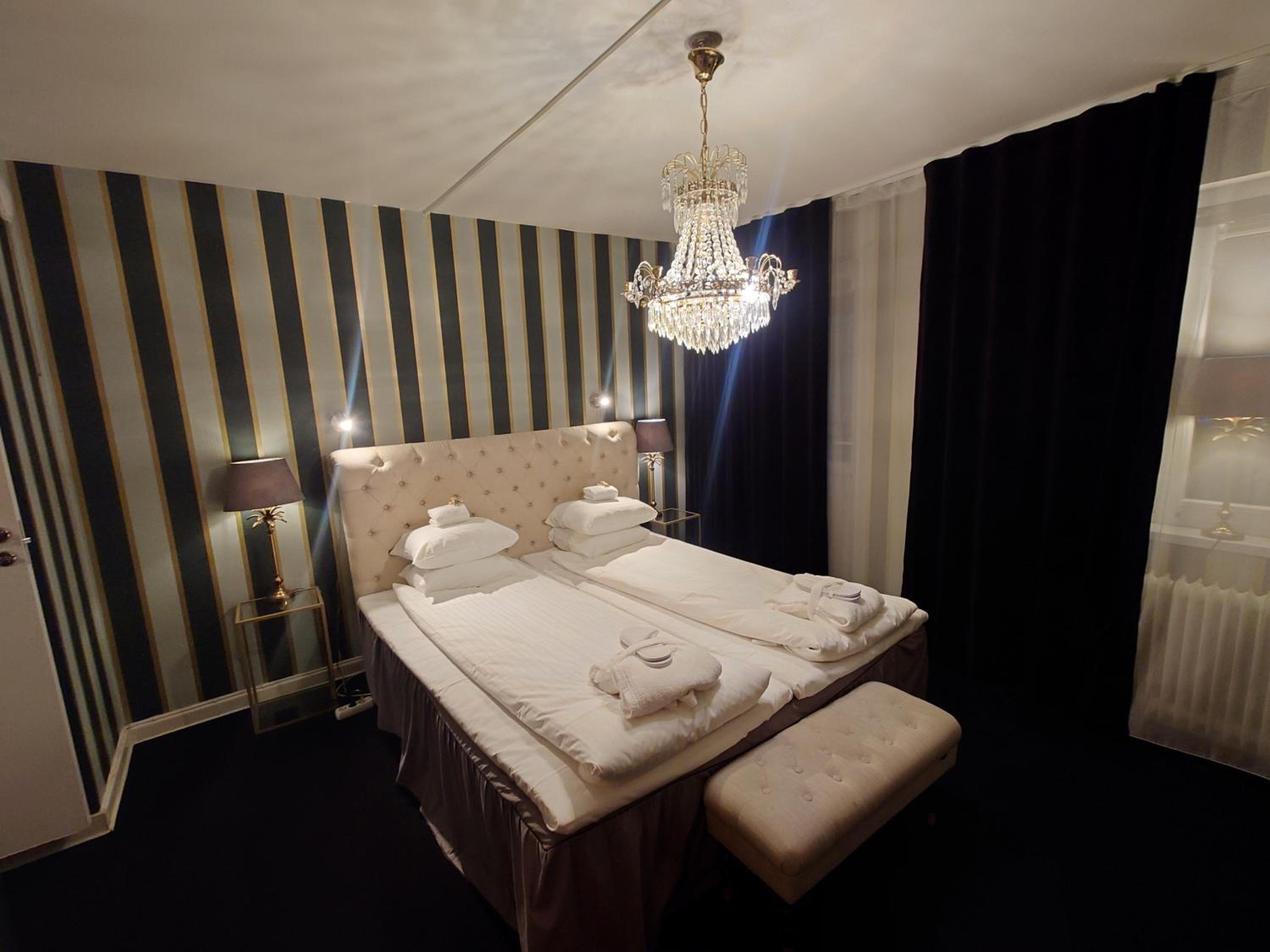 Budget Double Room - Photo 1