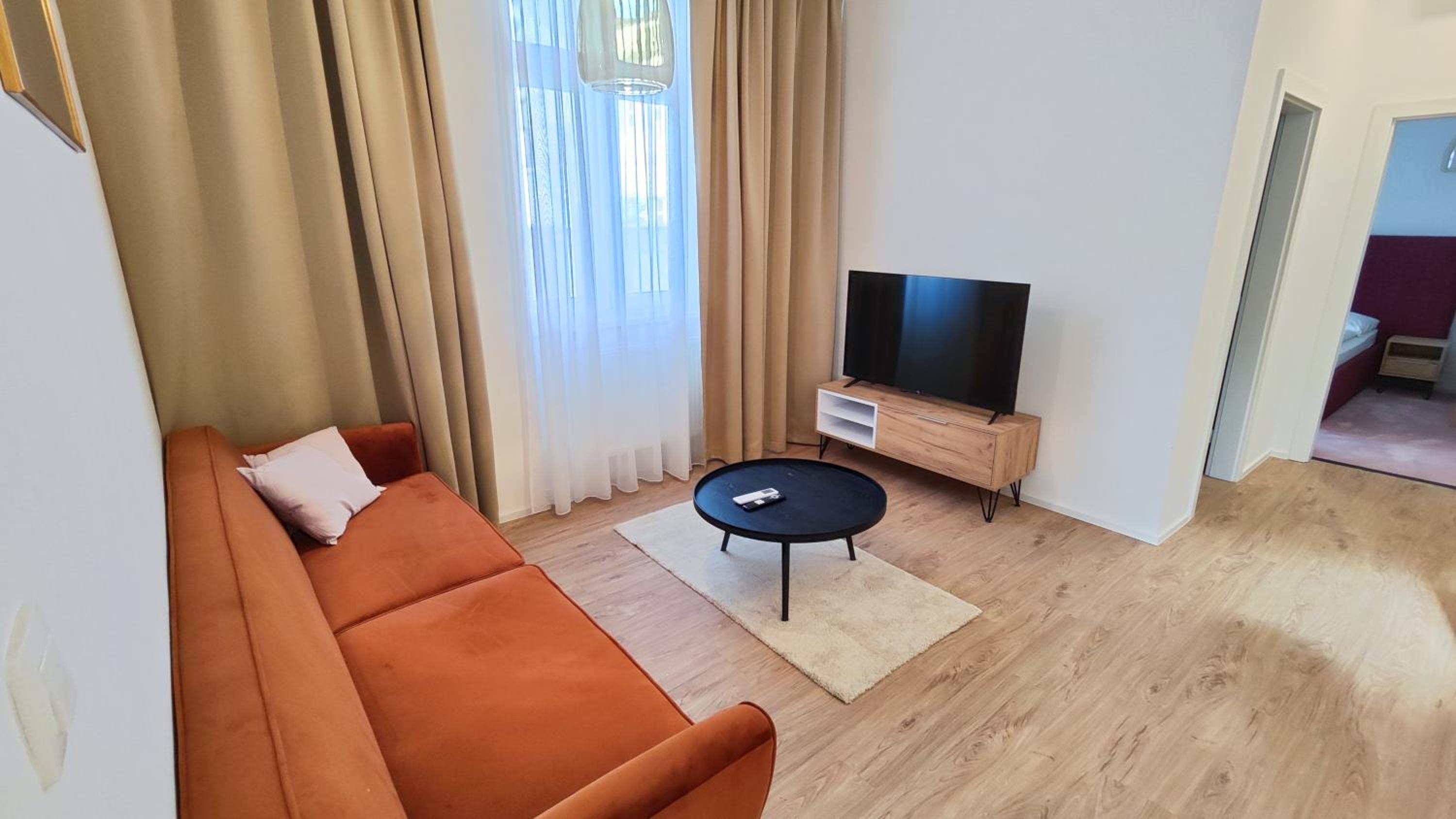 Deluxe Compact Suite - Photo 3