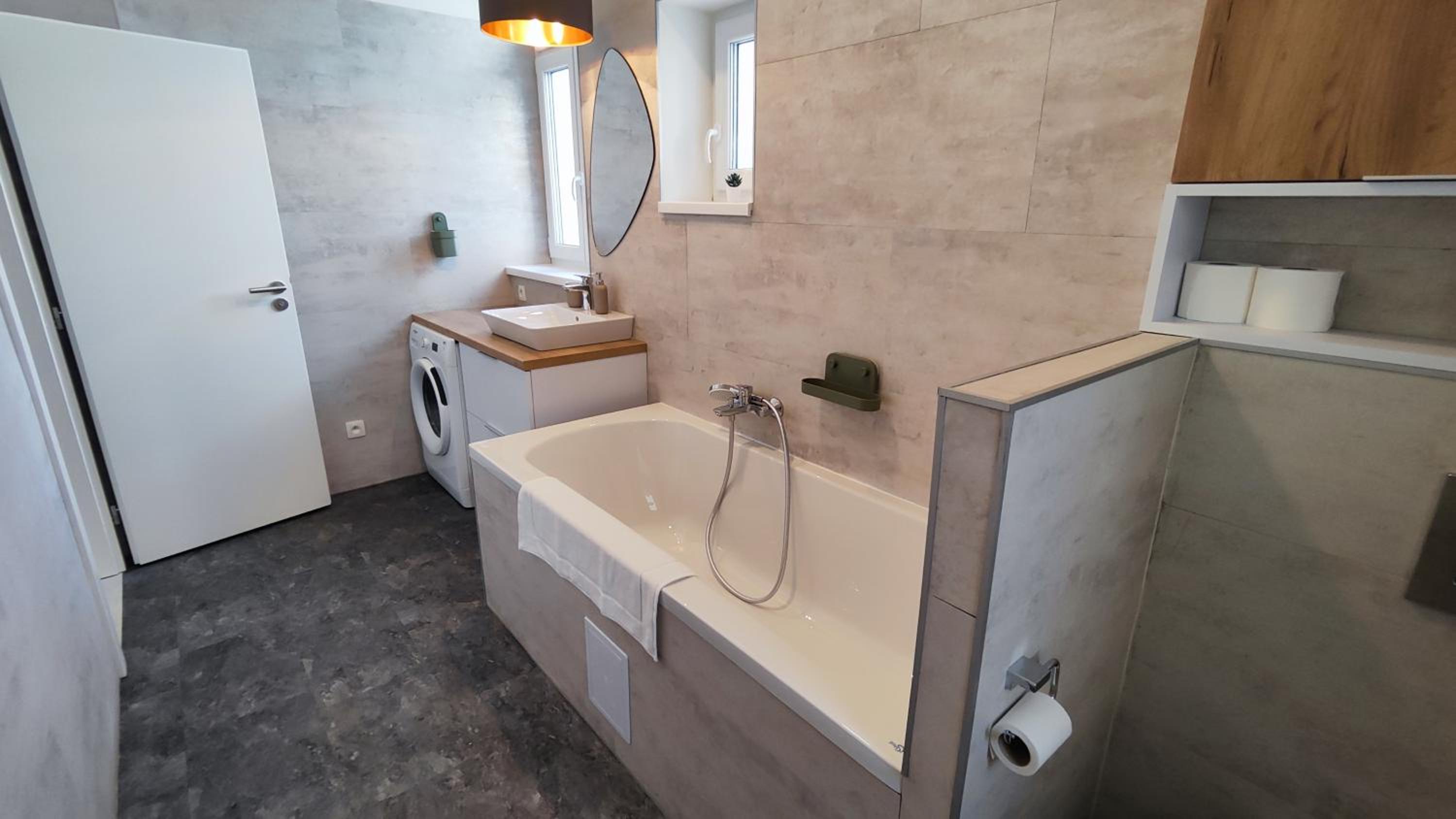 Deluxe Comfort Suite - Photo 7