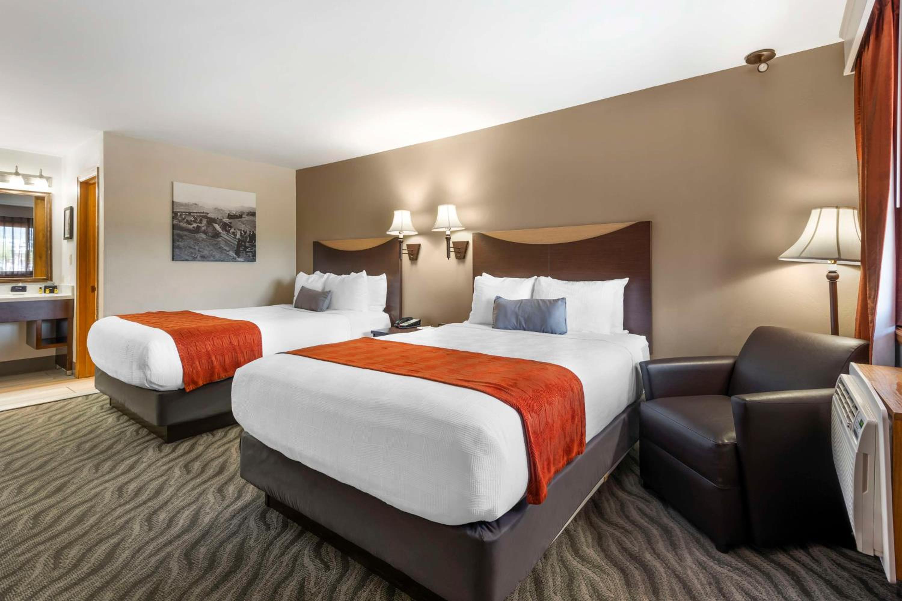 Queen Room with Two Queen Beds - Pet-Friendly/Non-Smoking - Photo 1