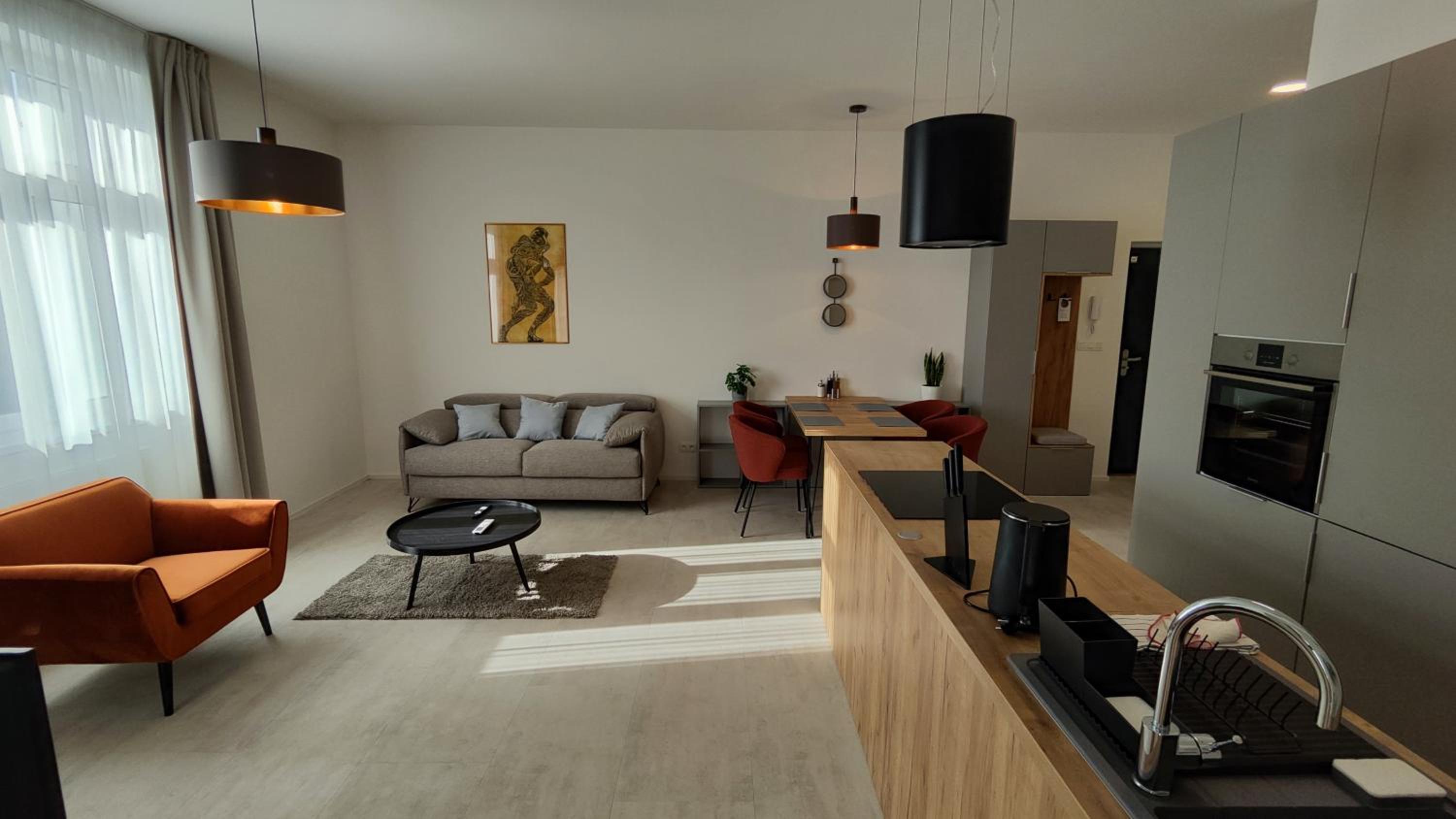 Deluxe Premium Suite - Photo 1