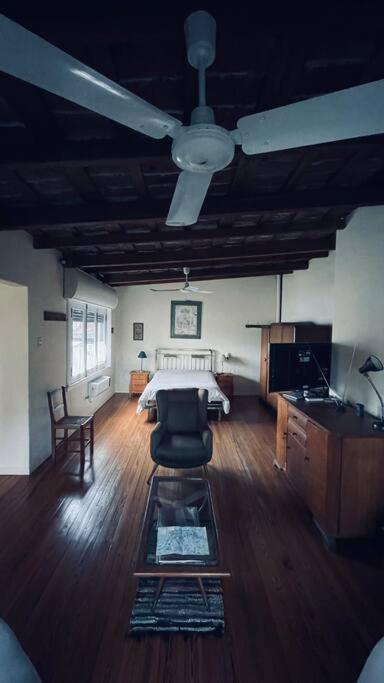 One-Bedroom House photo 1