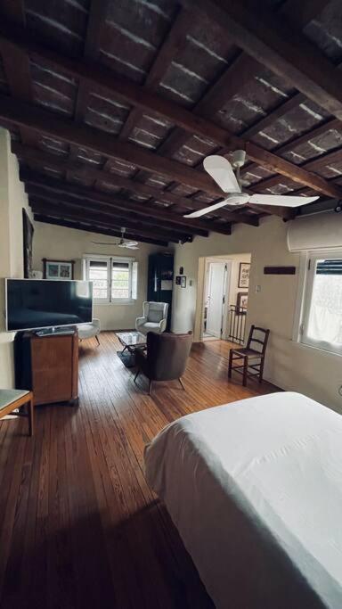 One-Bedroom House photo 3