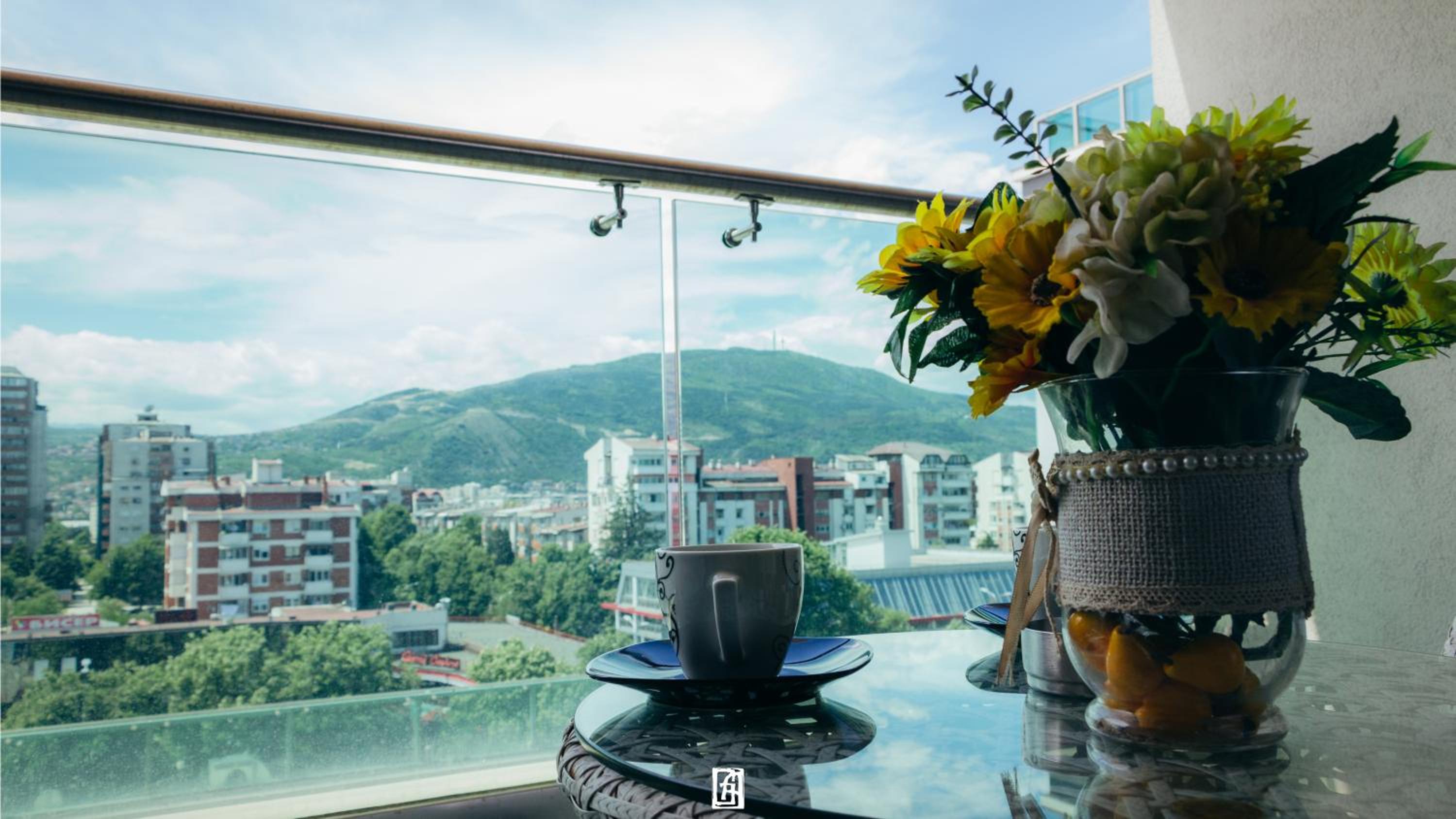Apartment with Terrace - Photo 25