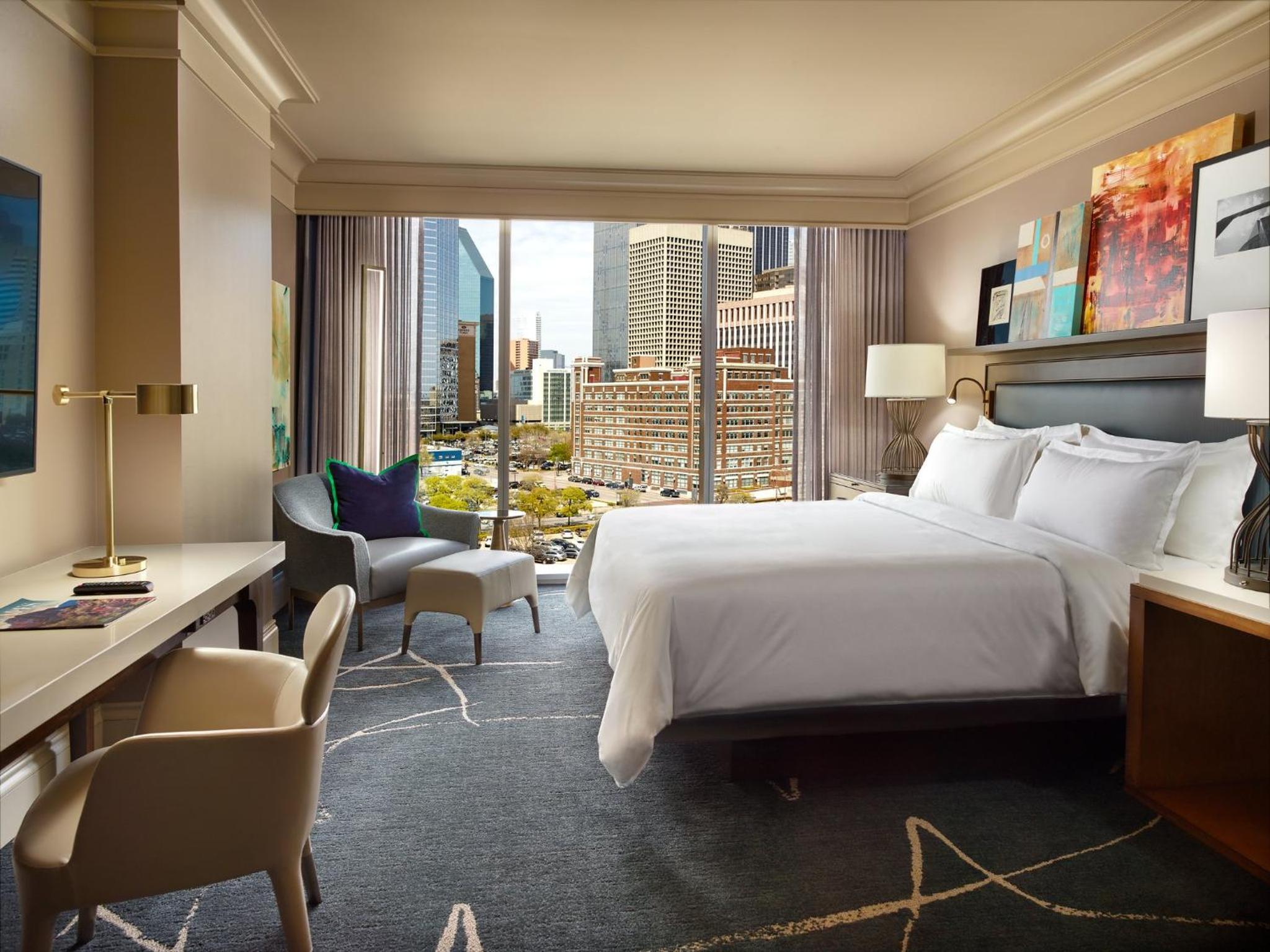 Premier King Room - Photo 6