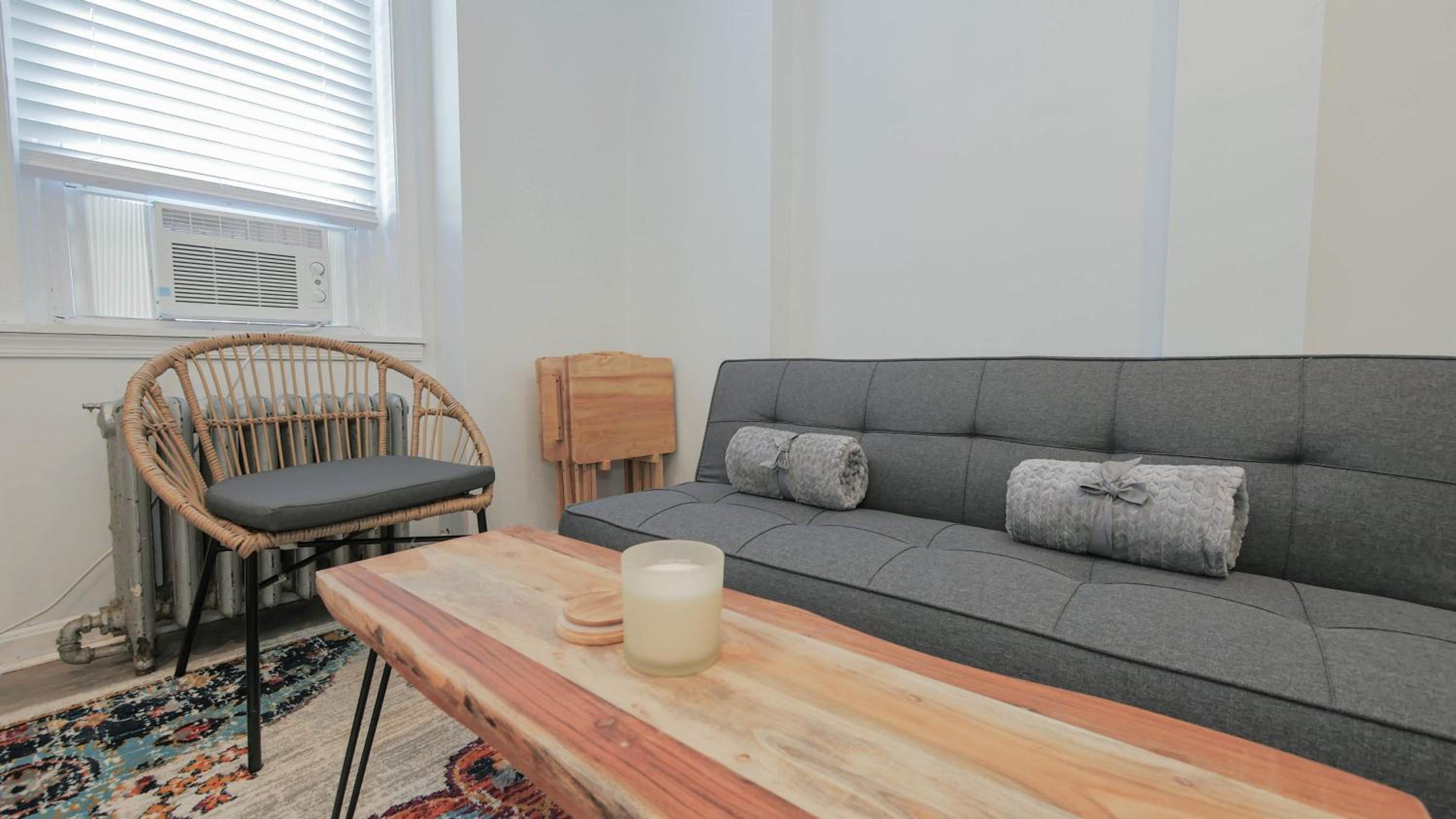 Apartment photo 2