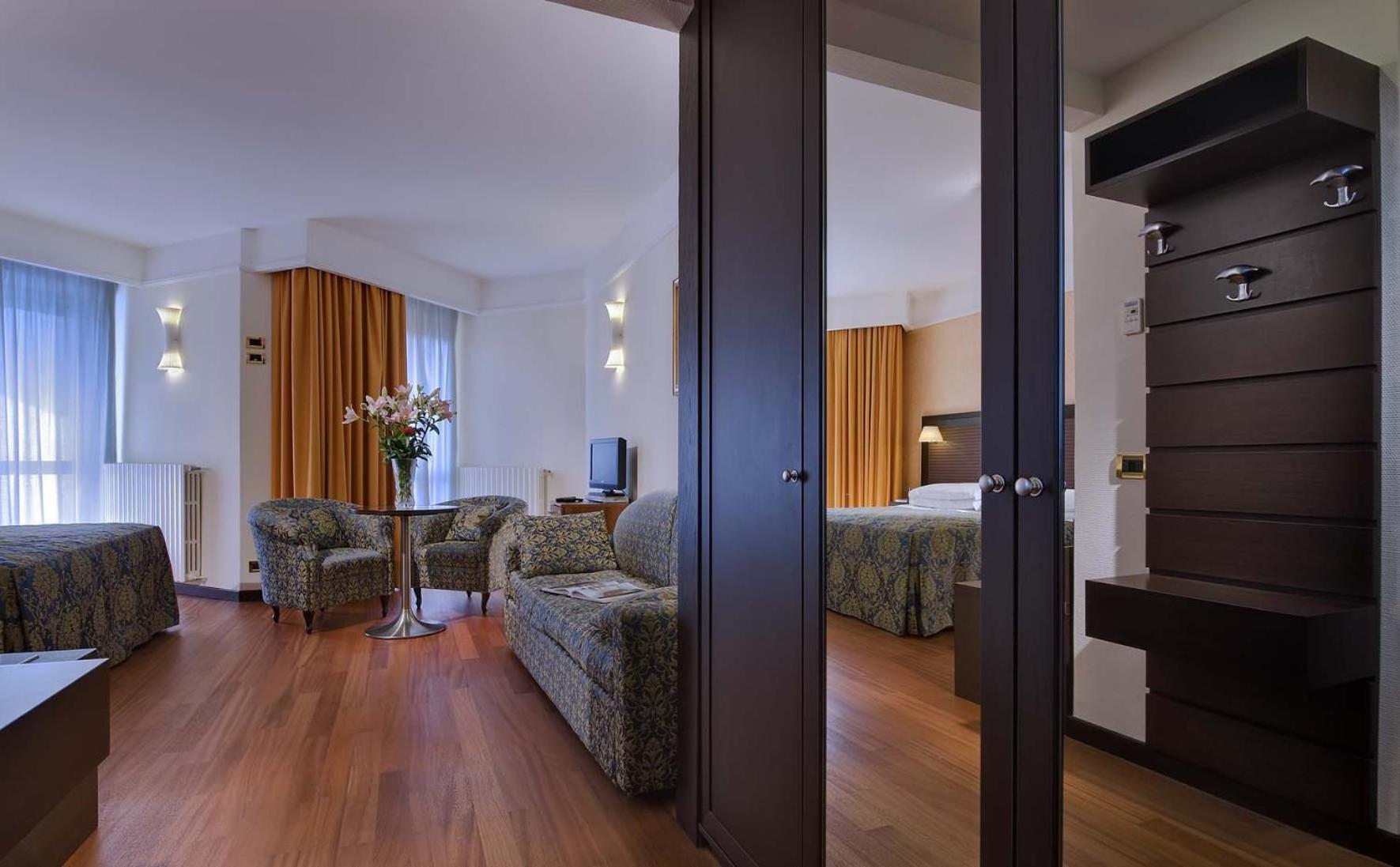 Junior Suite - Photo 1