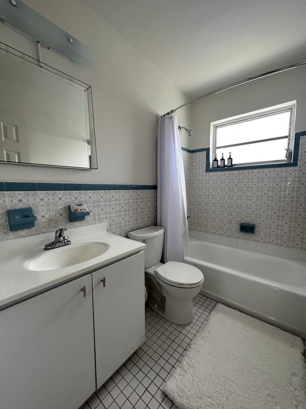 Two-Bedroom House photo 2