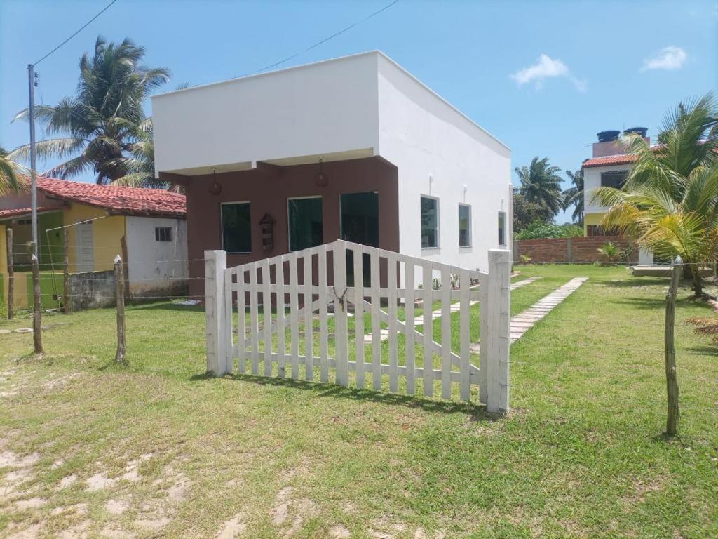 Three-Bedroom House photo 3
