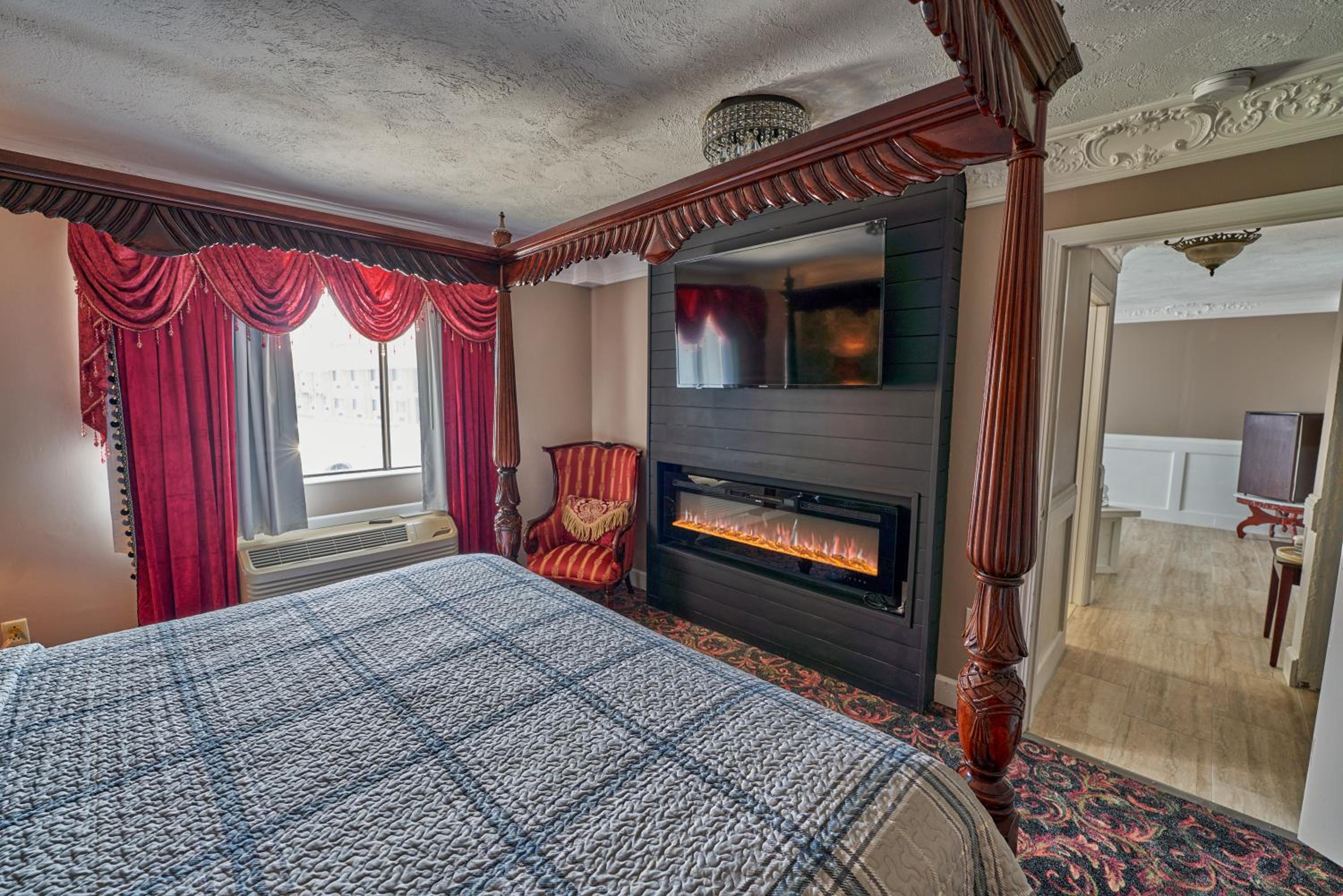 Royal Victorian Suite - Photo 2