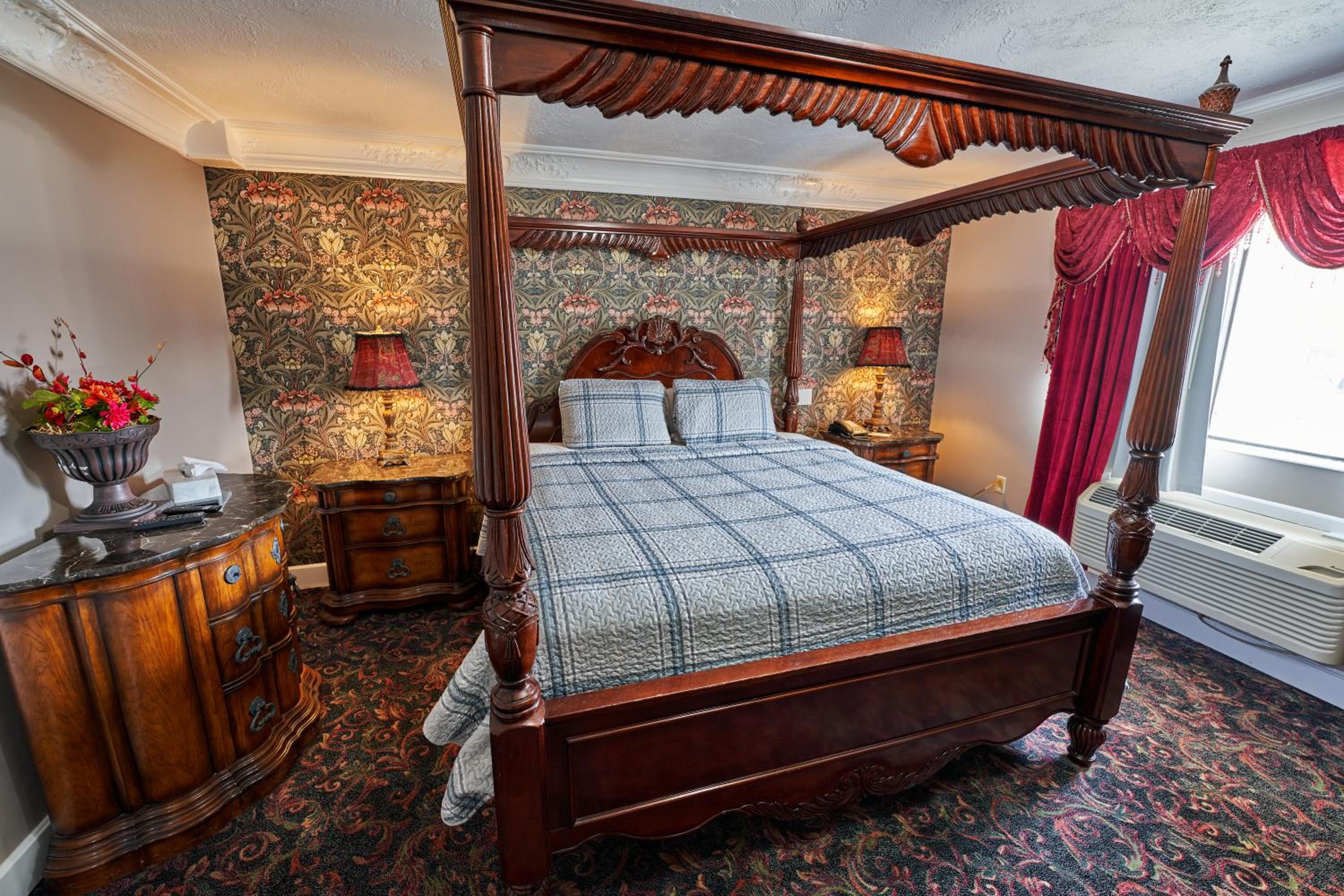 Royal Victorian Suite - Photo 1
