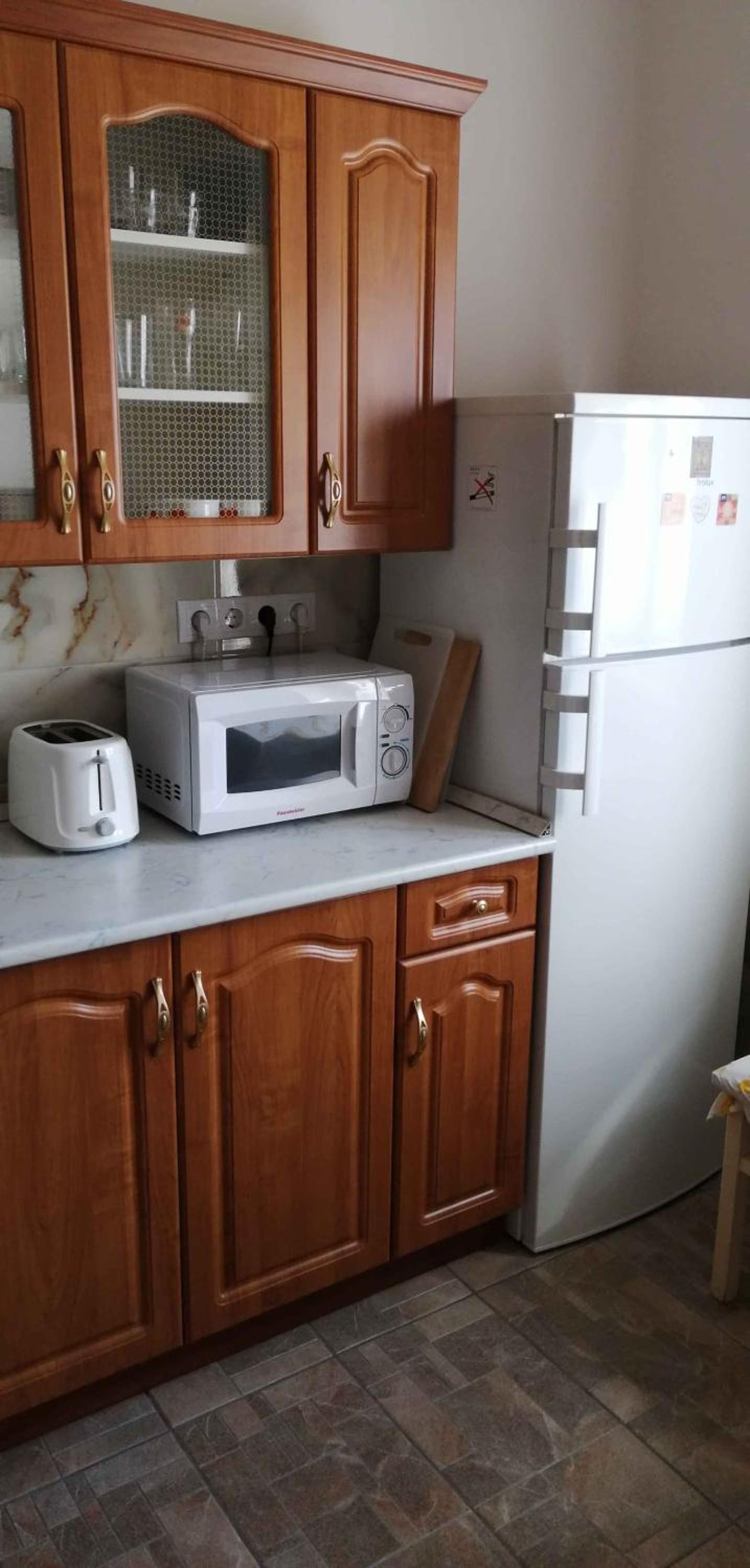 Apartment photo 2