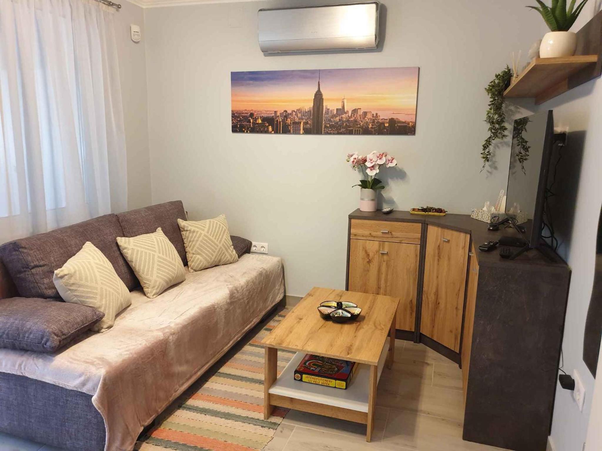 Apartment photo 2