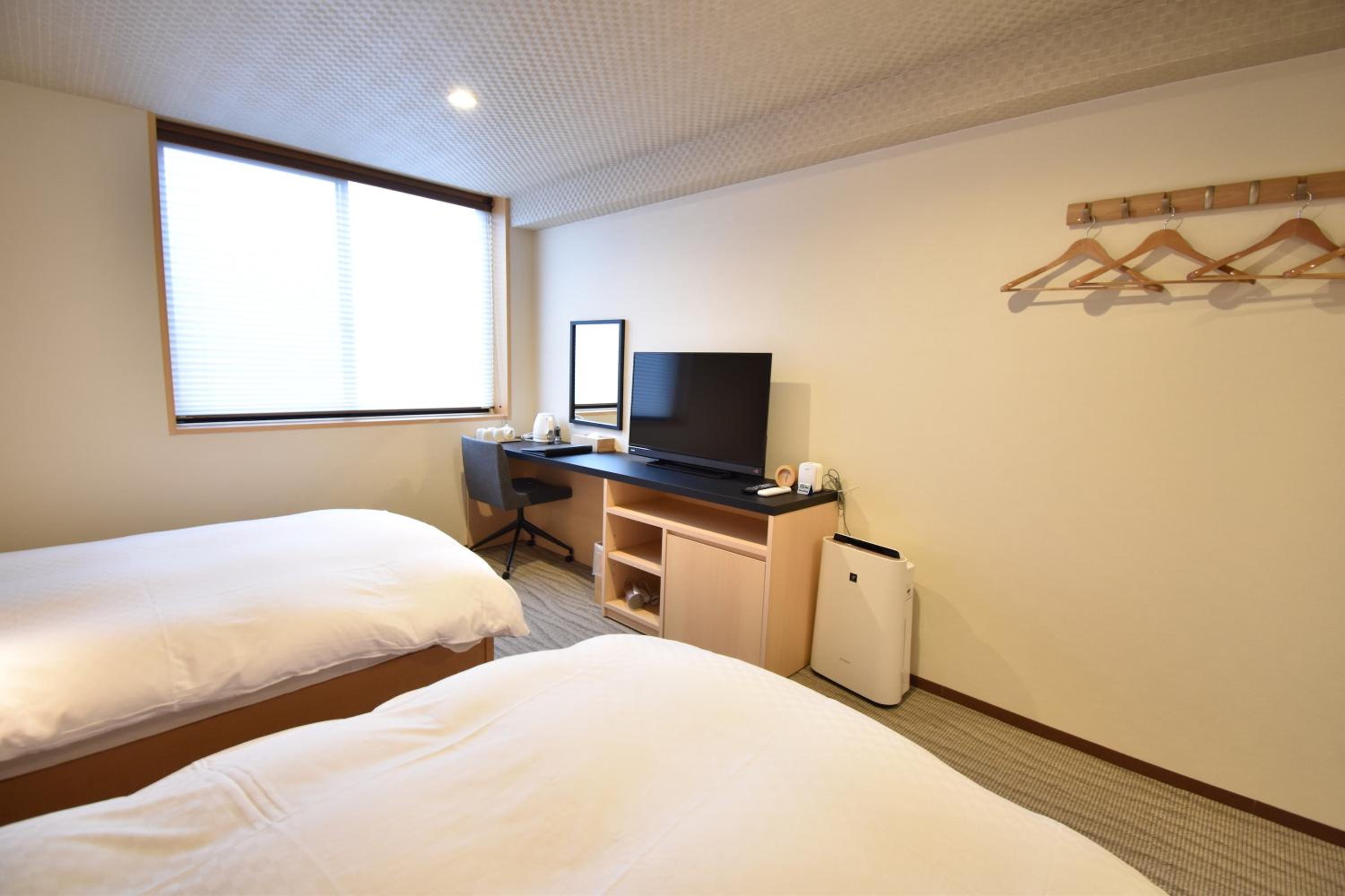 Superior Twin Room - Photo 7
