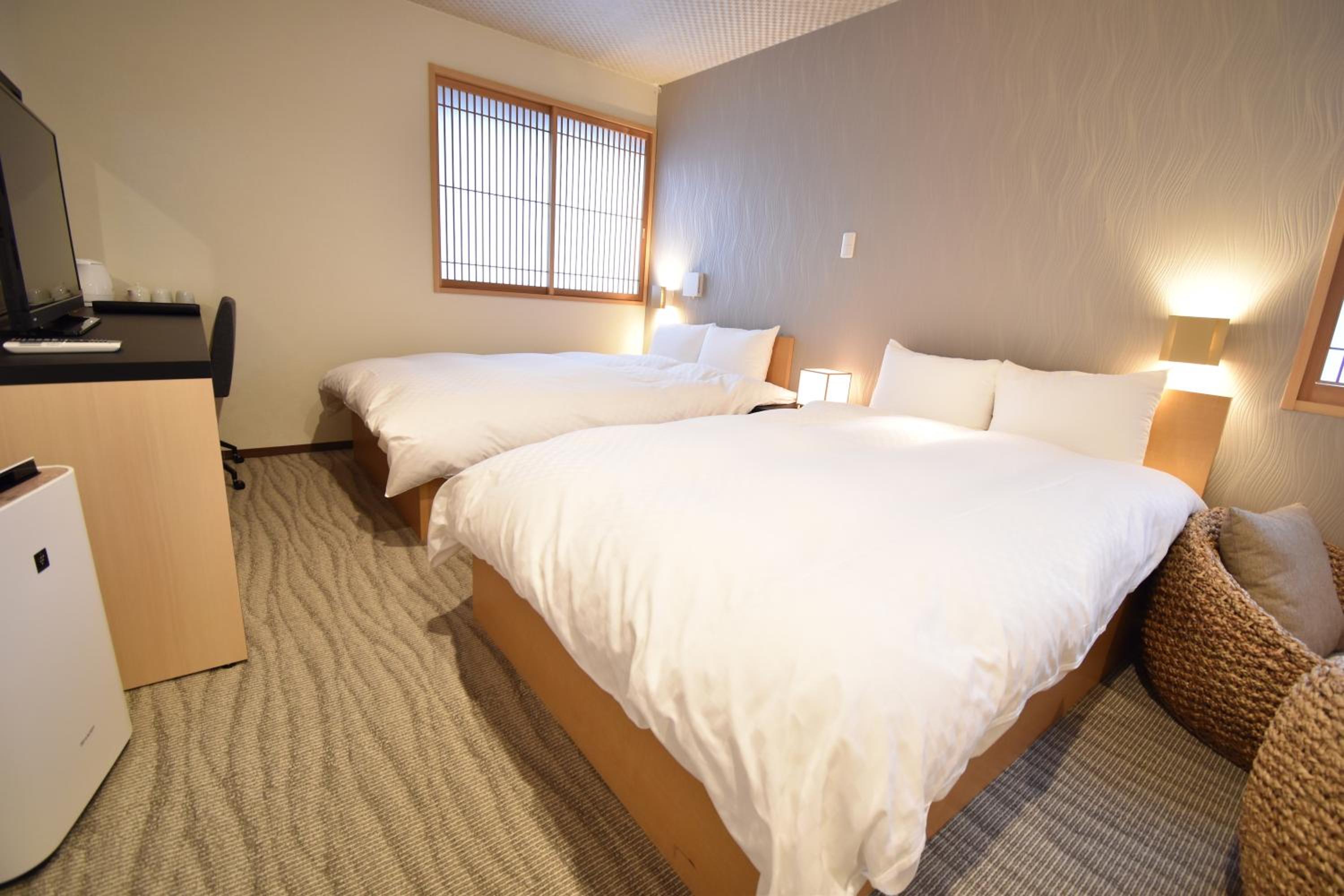 Deluxe Twin Room - Photo 1