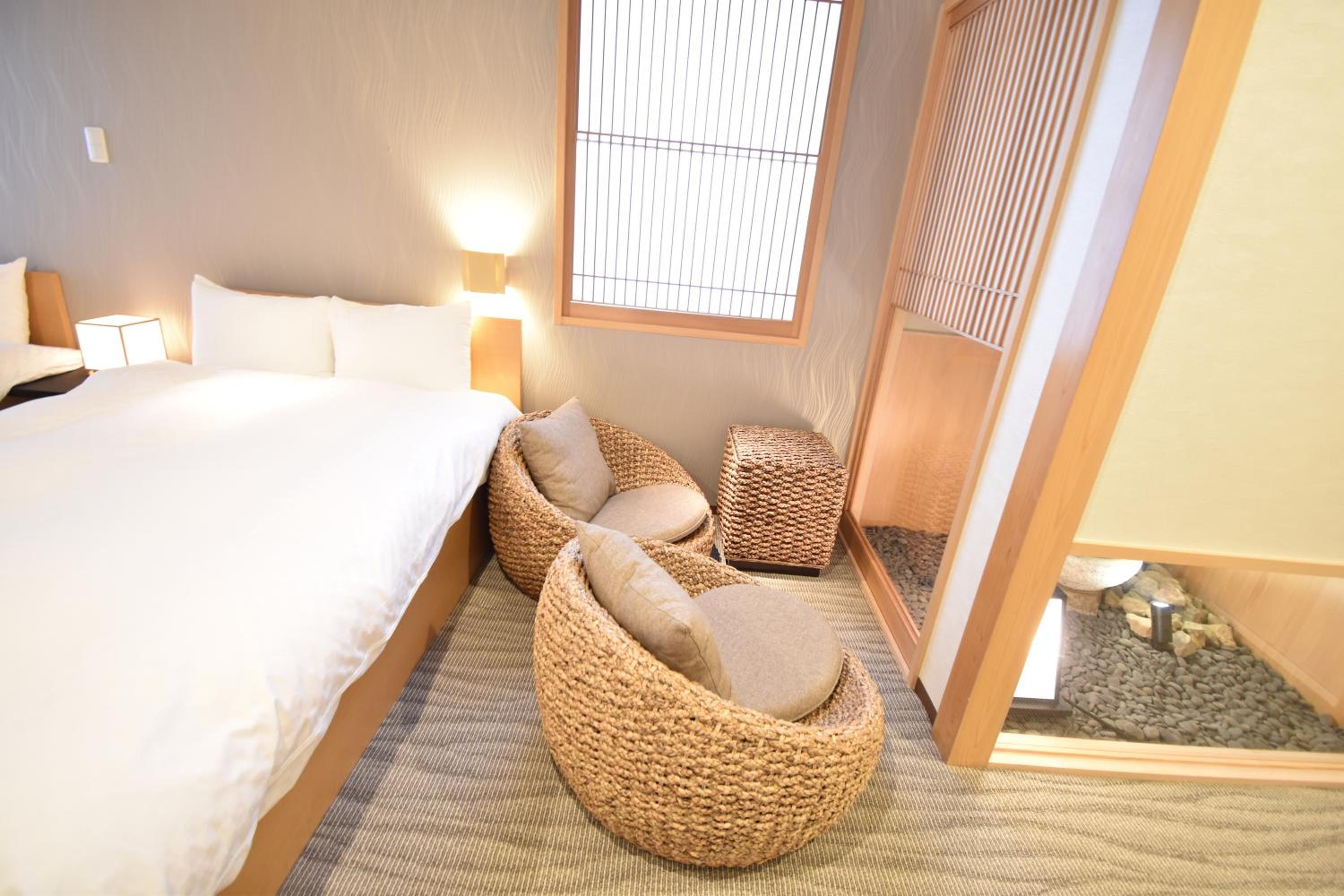 Deluxe Twin Room - Photo 6